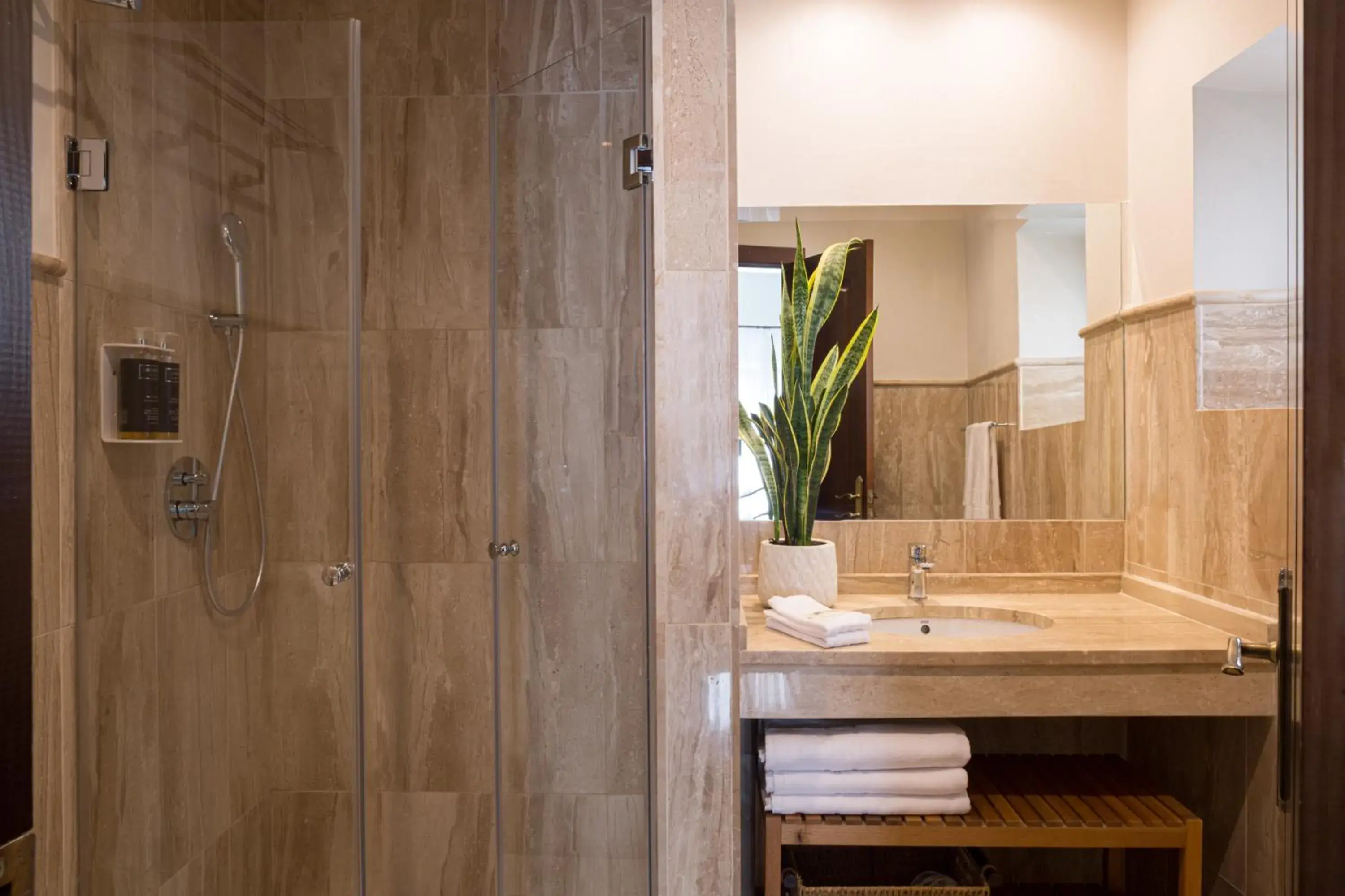 Bathroom in Puerta Catedral Apartments