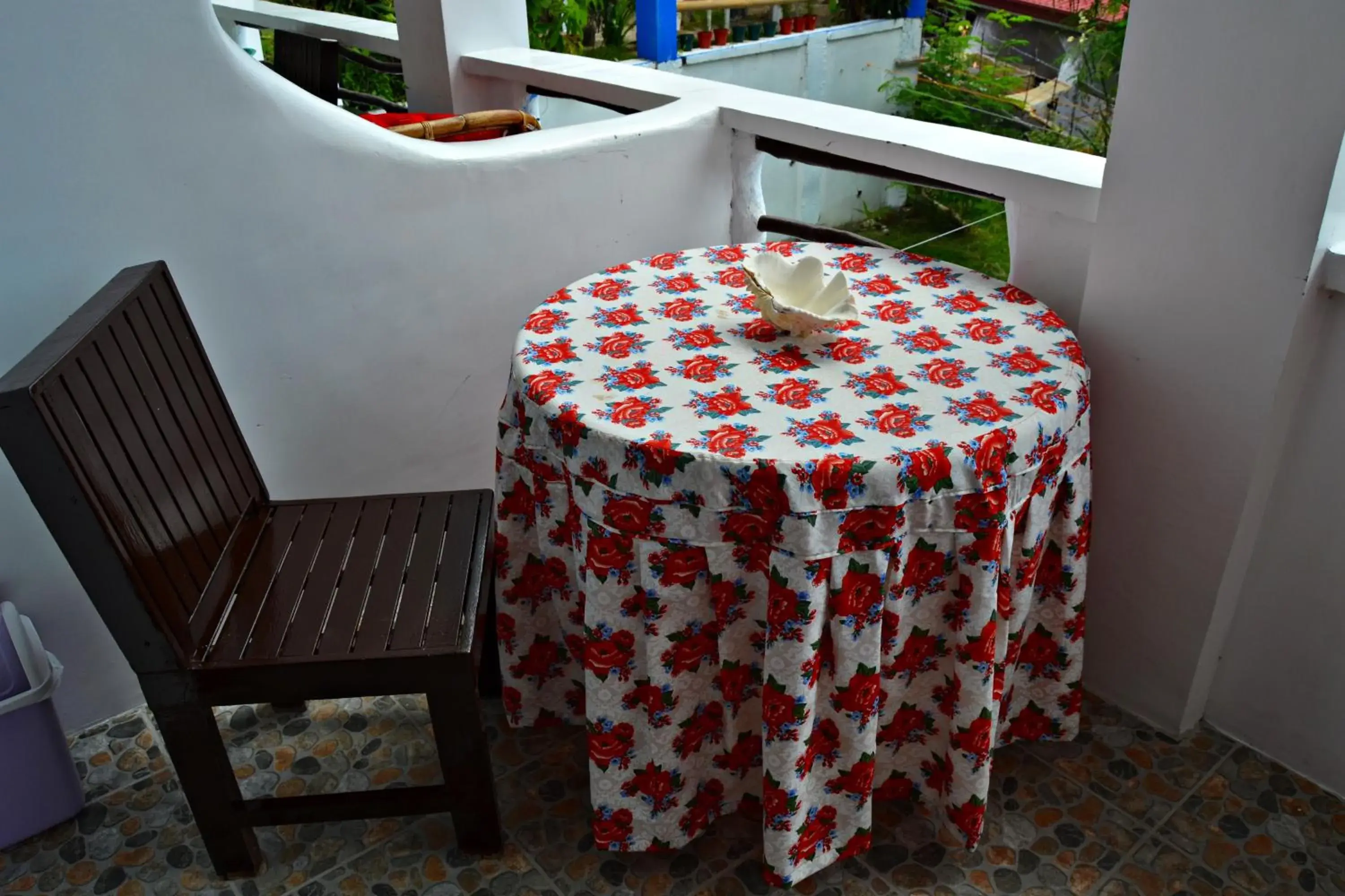 Balcony/Terrace, Dining Area in Bellevue Resort