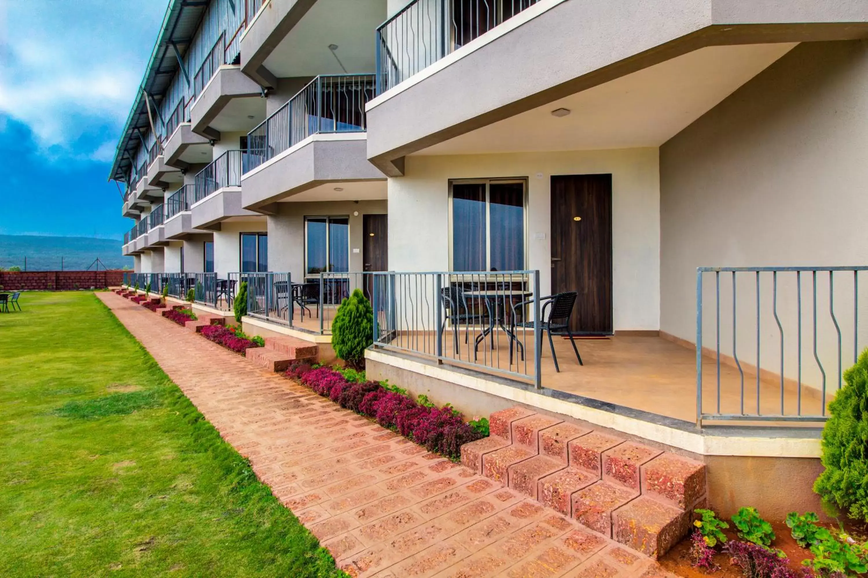 Property building in Mountain Breeze Resort, Mahabaleshwar Property building in Mountain Breeze Resort, Mahabaleshwar