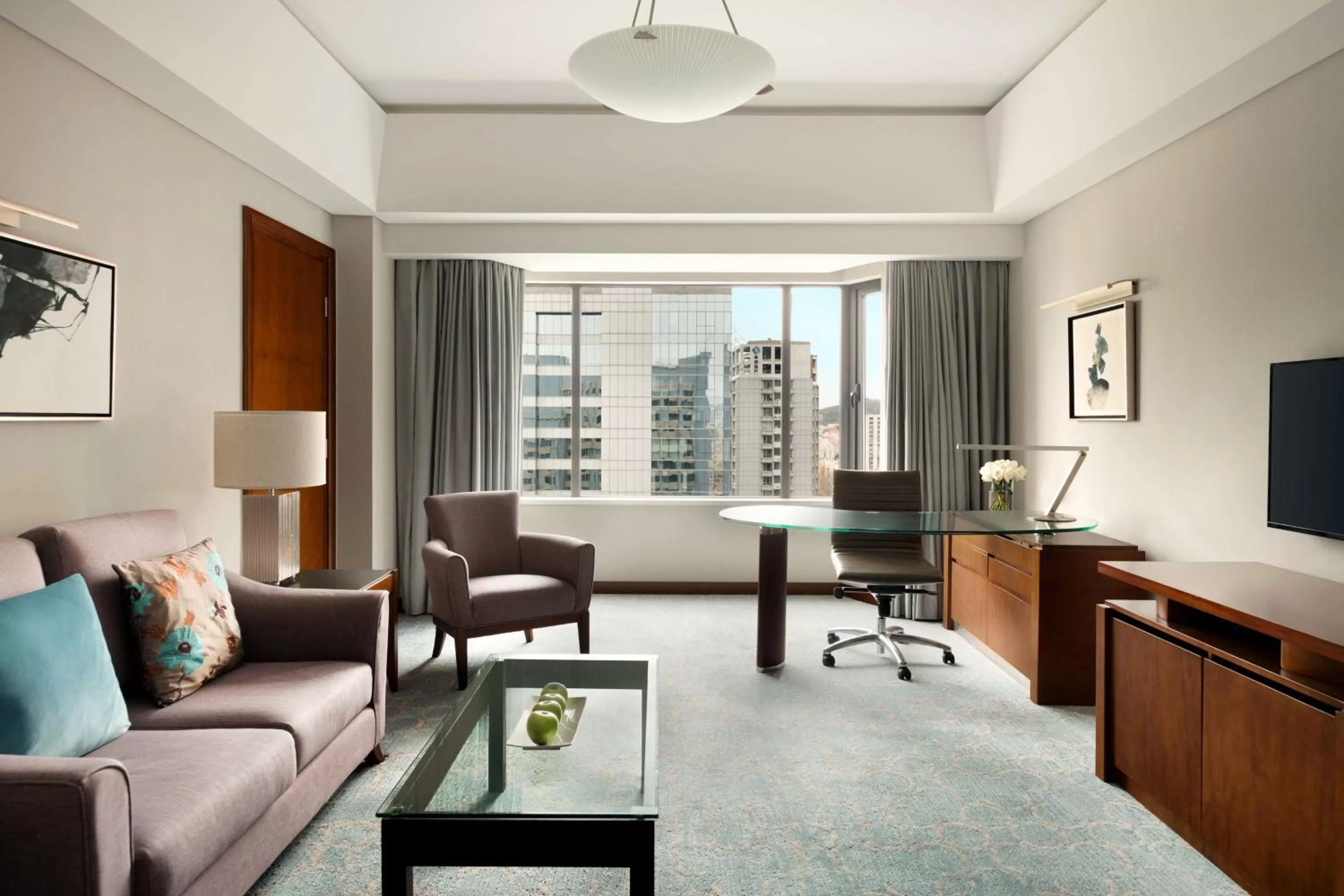 Photo of the whole room in Shangri-La Qingdao - May Fourth Square