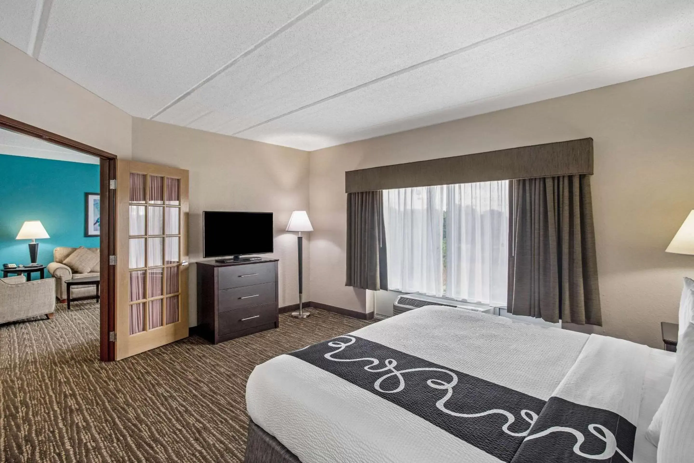 Bedroom, Bed in Comfort Inn & Suites Sarasota I75