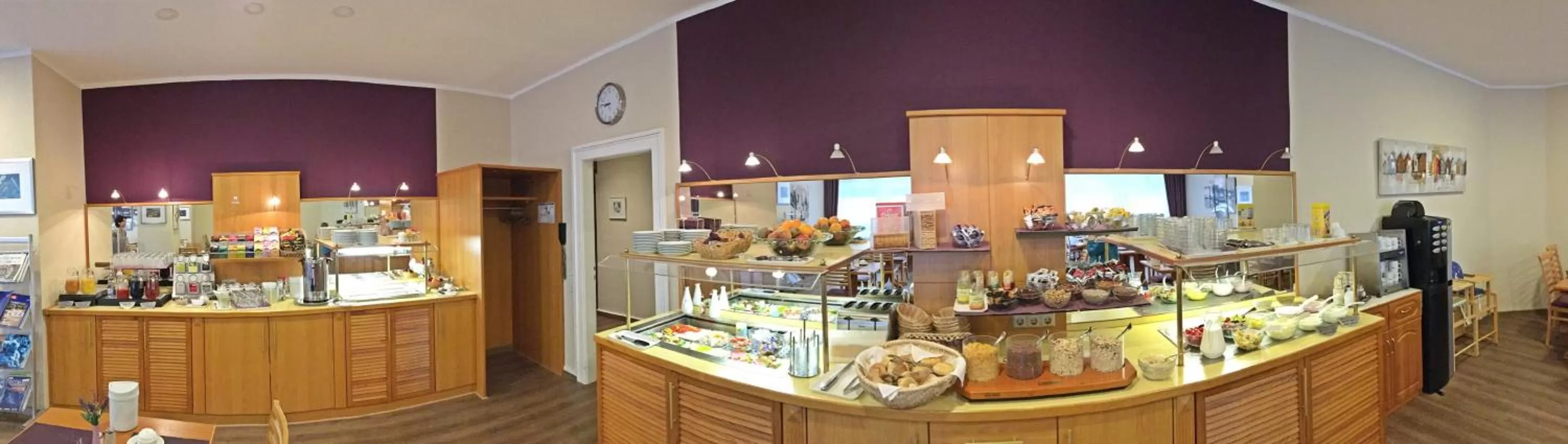 Food and drinks in City Partner Central-Hotel Wuppertal