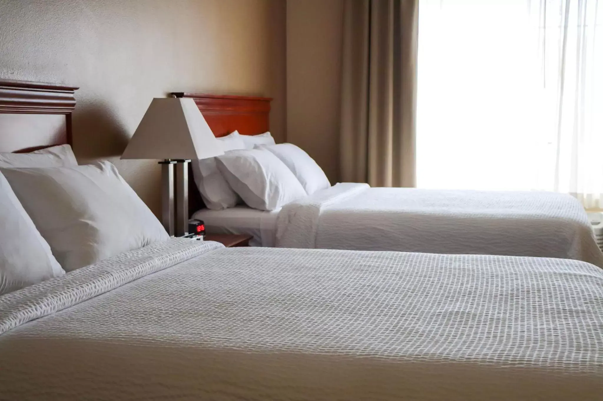 Photo of the whole room, Bed in Holiday Inn Express Walla Walla, an IHG Hotel