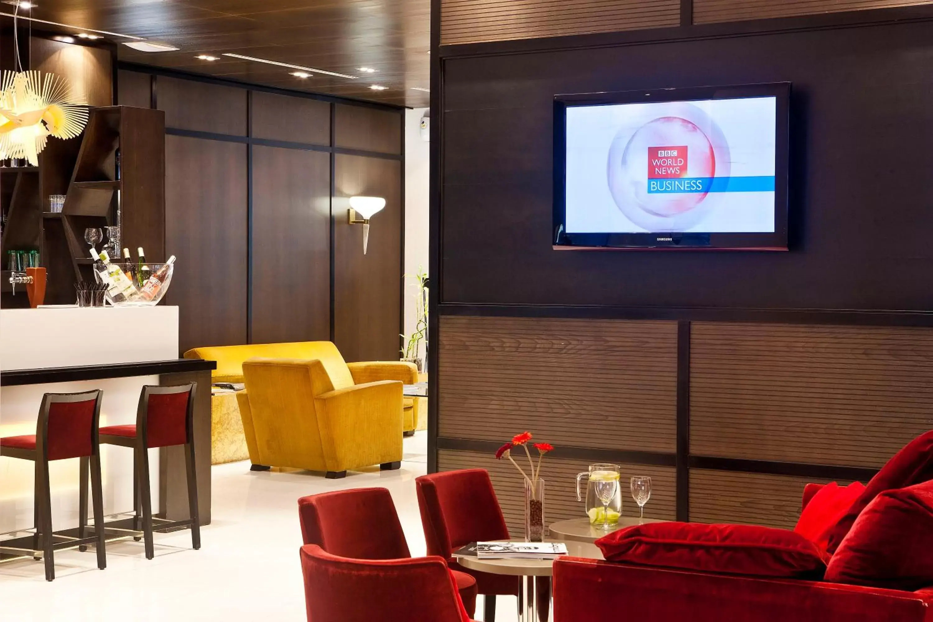 Lounge or bar, Restaurant/Places to Eat in Grupotel Gran Via 678