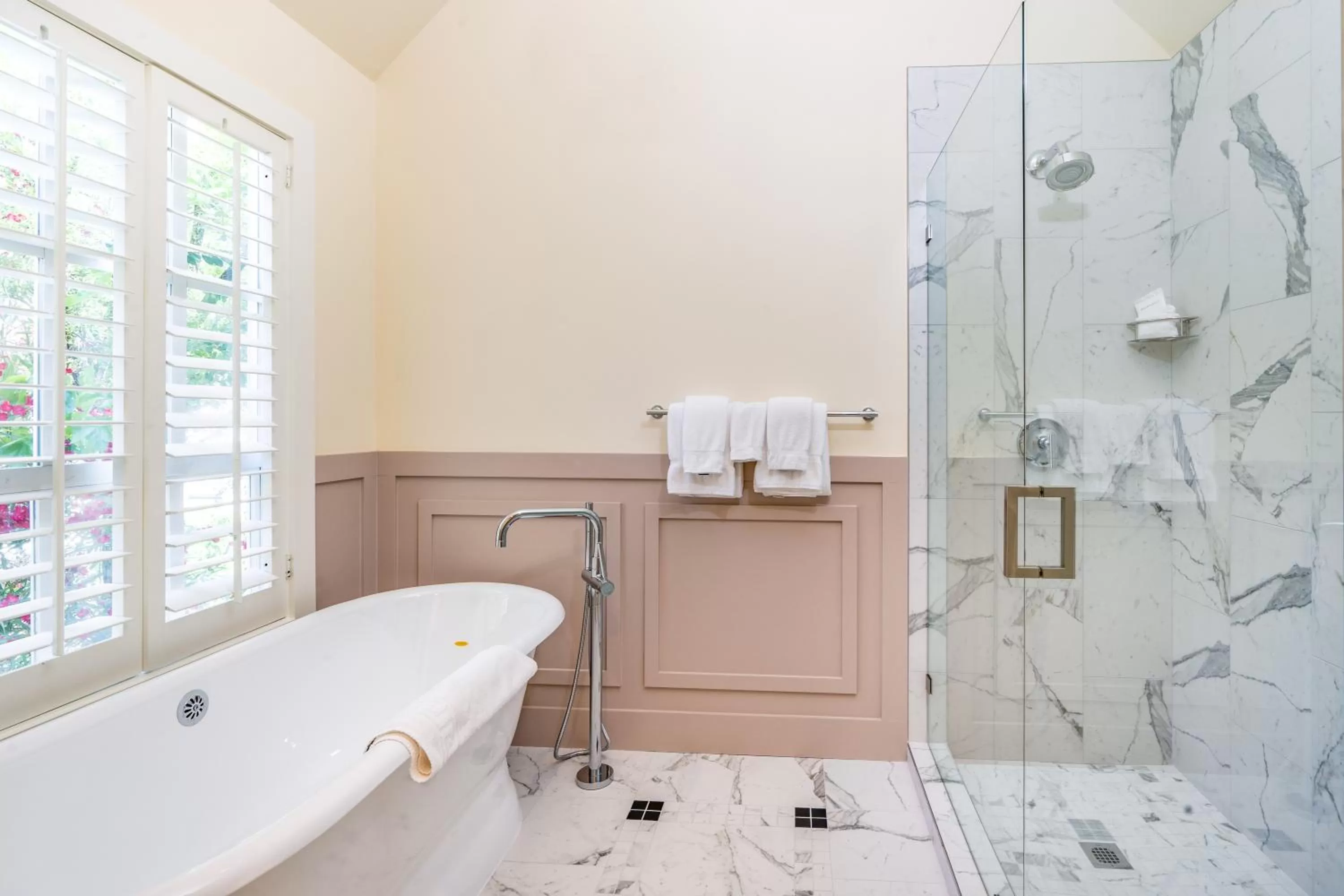 Bathroom in The Bergson, BW Signature Collection