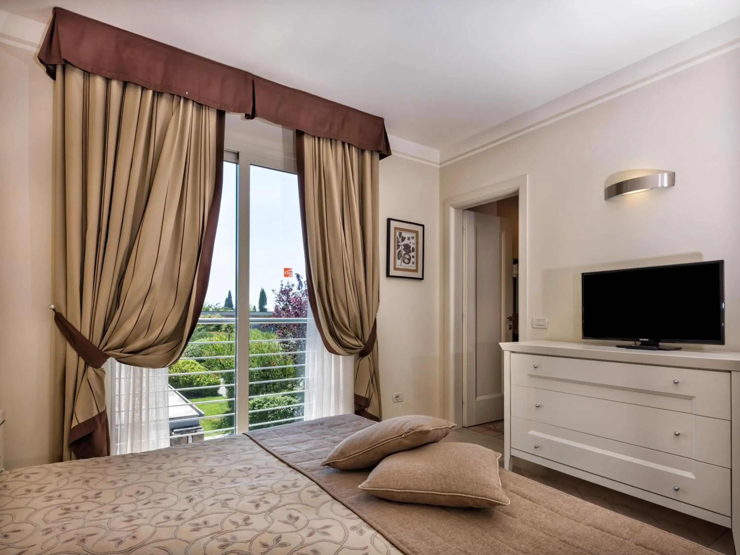 Photo of the whole room, Bed in Parc Hotel Germano Suites & Apartments