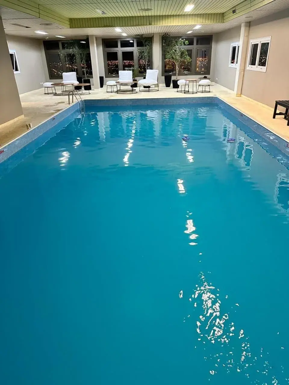 Swimming Pool in Hotel Rayentray Trelew