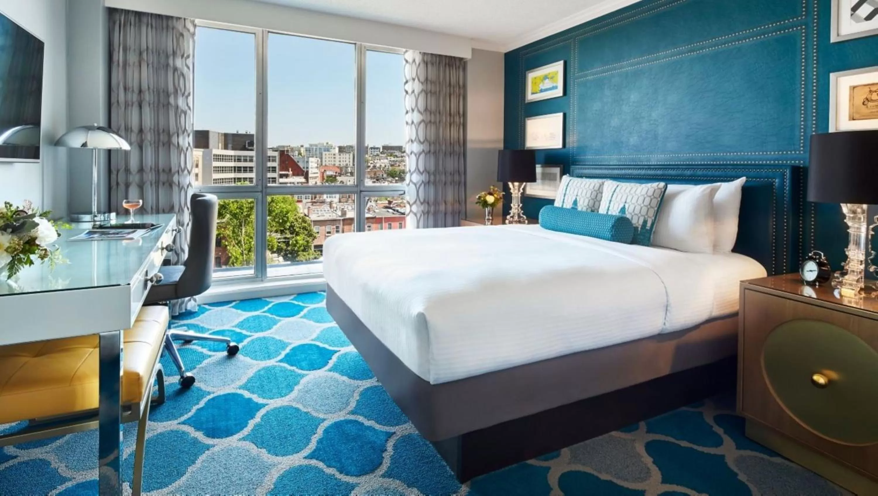 Bed in The Ven at Embassy Row, Washington, D.C., a Tribute Portfolio Hotel