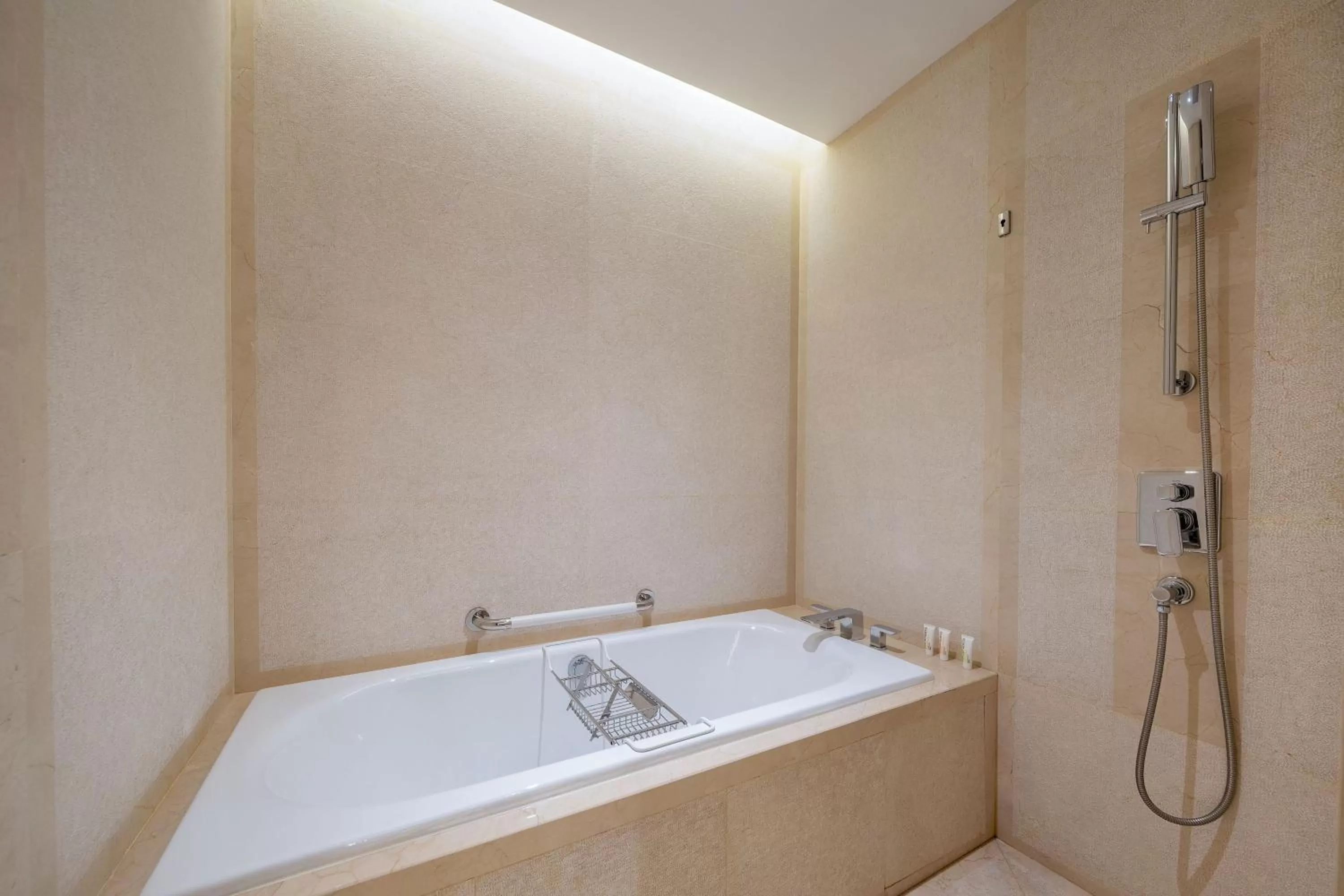 Bathroom in Le Meridien Shenyang Heping