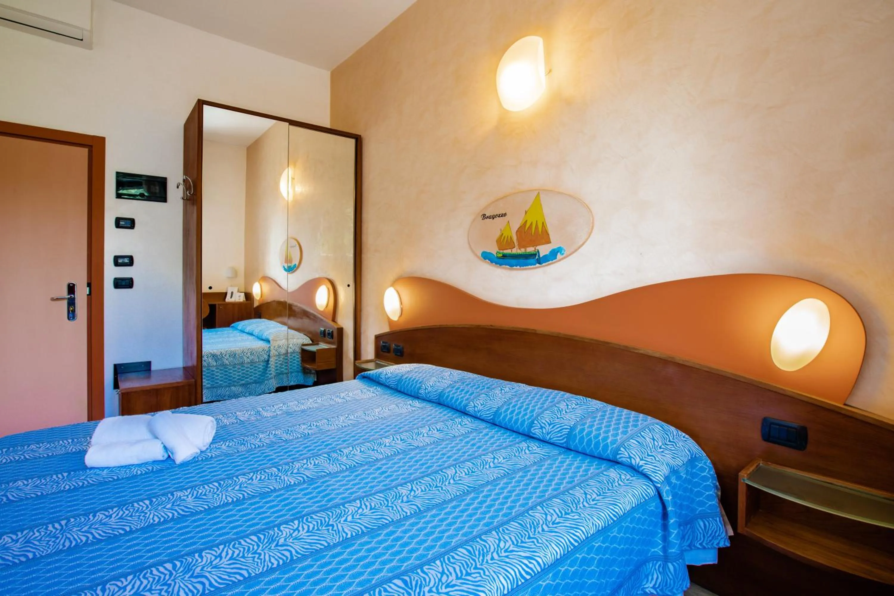 Bedroom, Bed in Miramare Hotel Ristorante Convegni