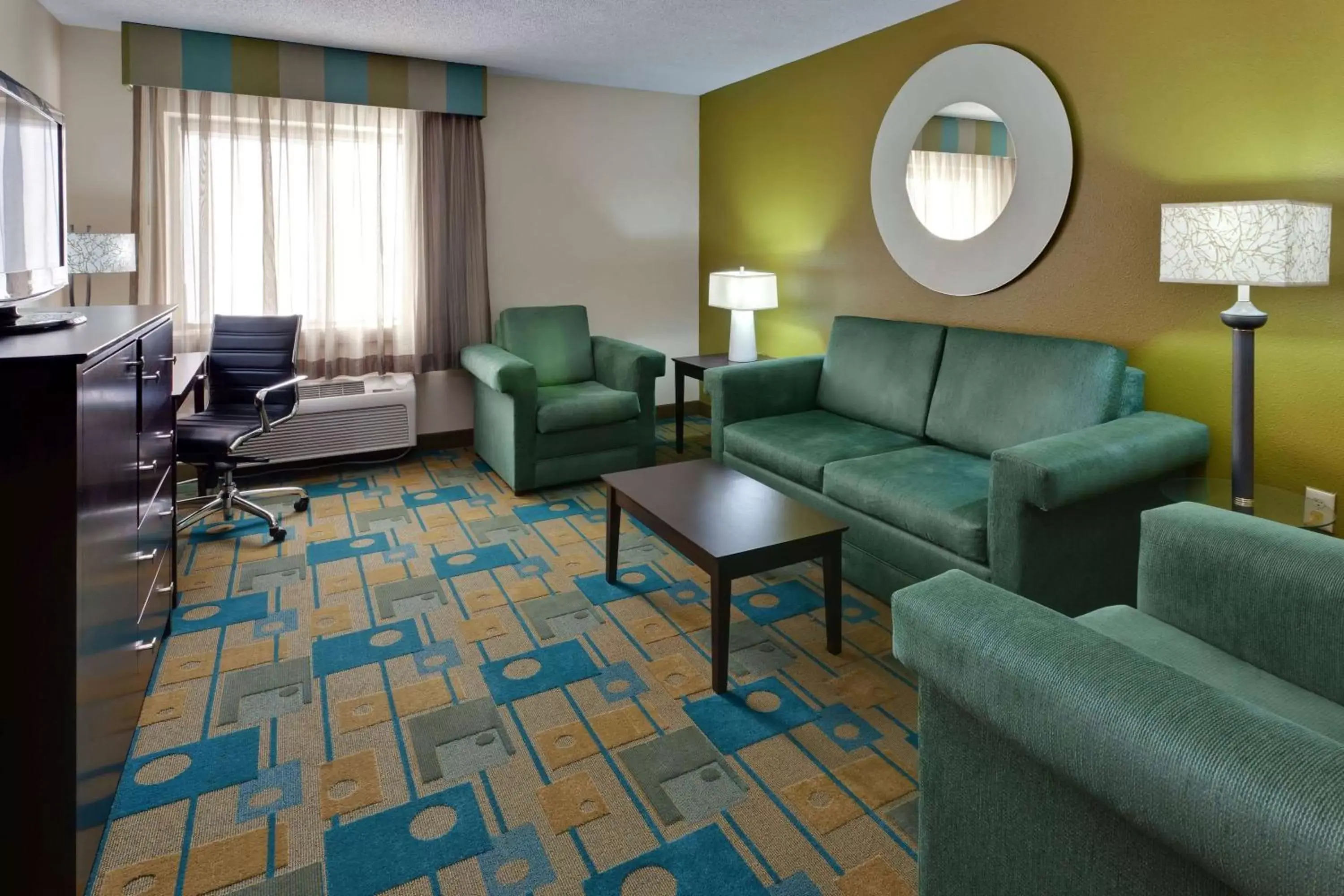 Photo of the whole room, Seating Area in La Quinta by Wyndham Plattsburgh