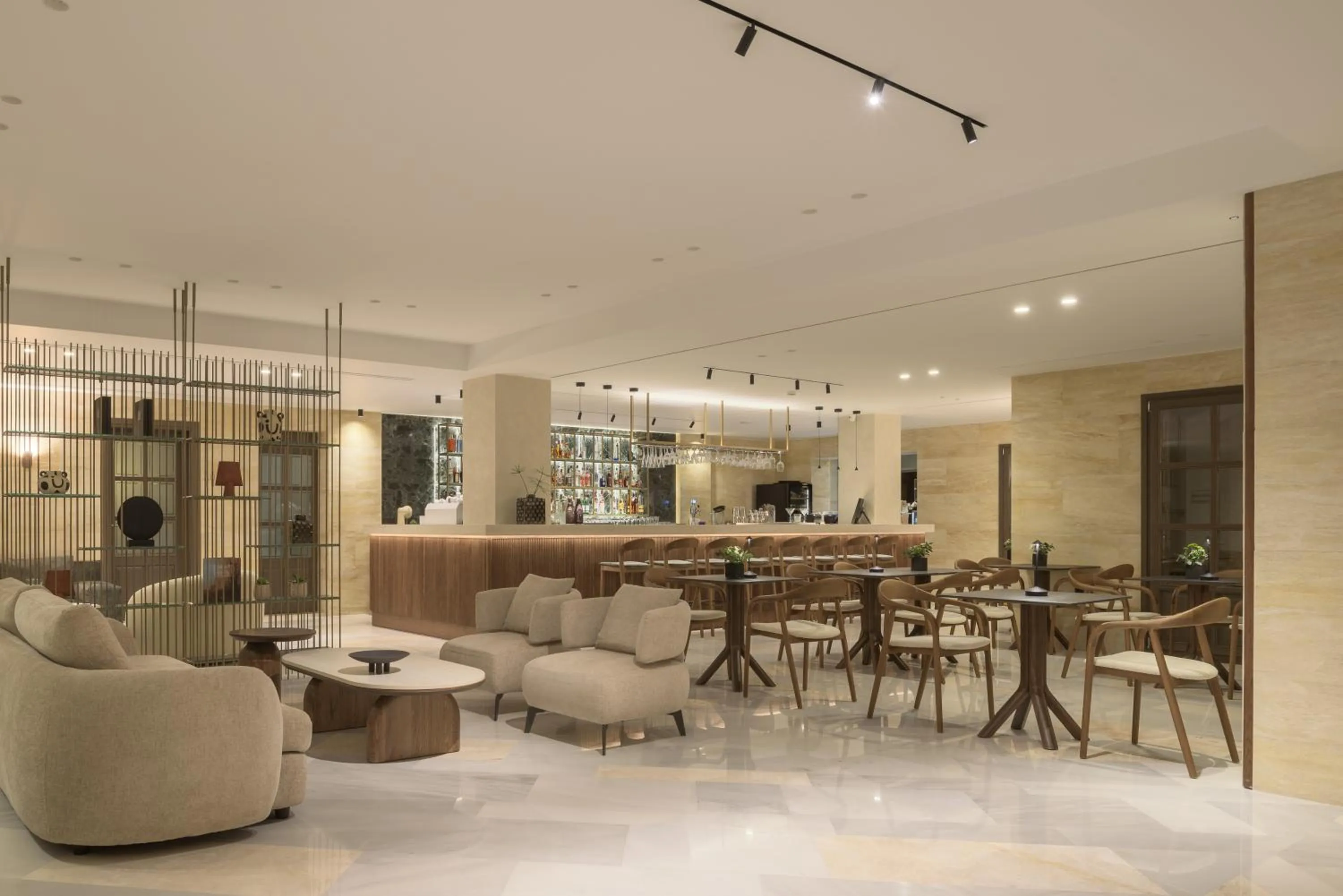 Communal lounge/ TV room in Hotel Ideon