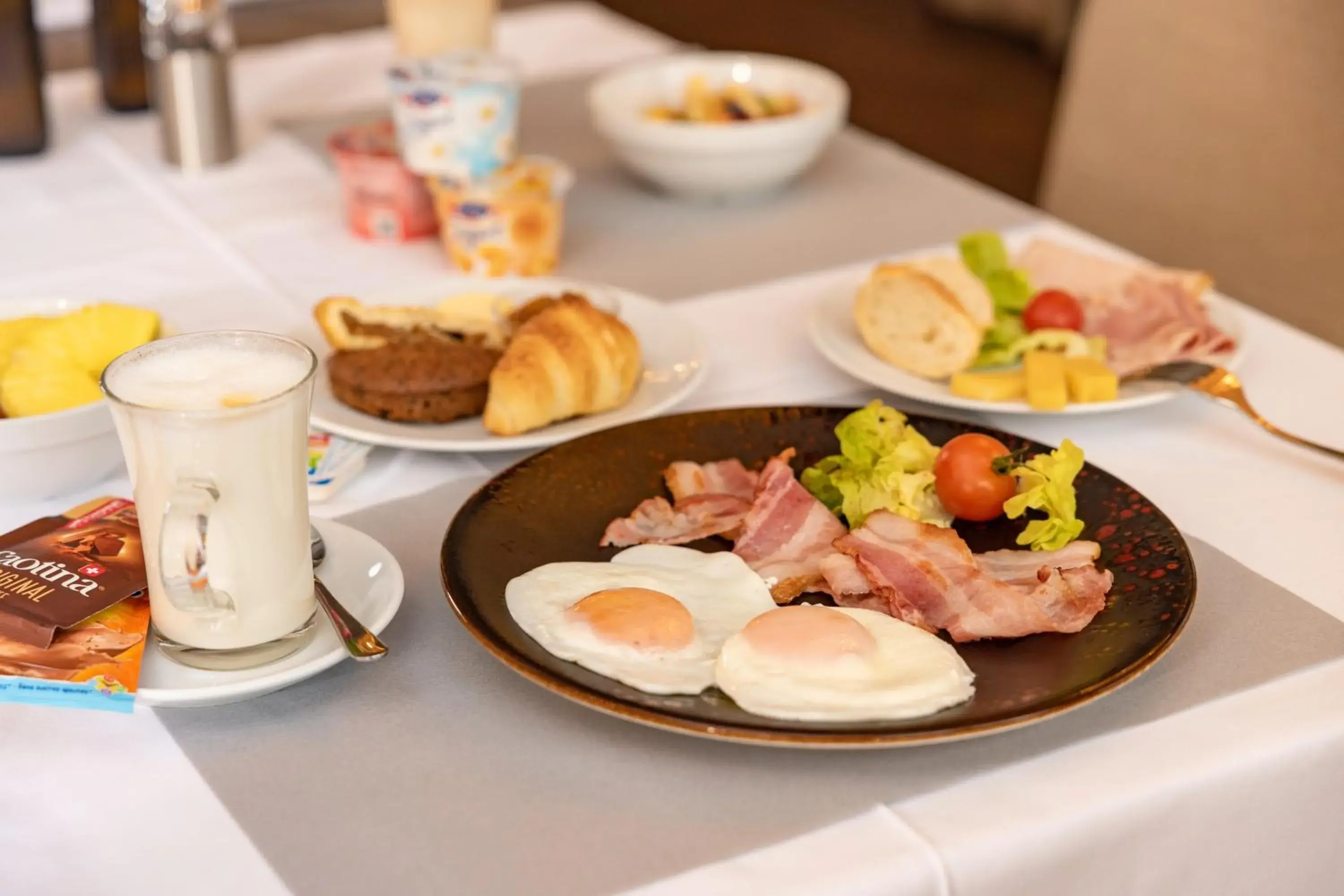Breakfast in Adhhoc Hotel