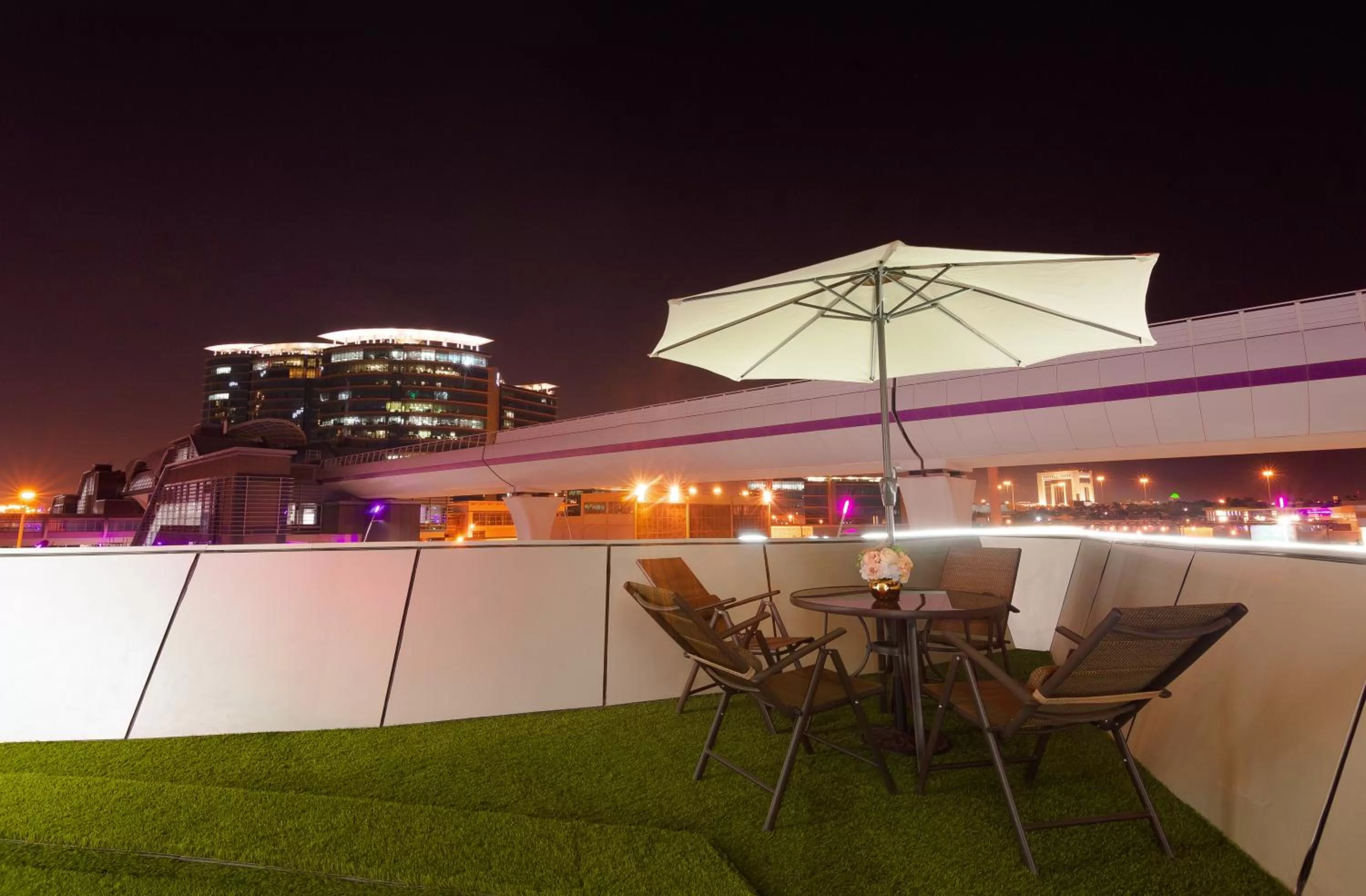 Balcony/Terrace in Golden Ship Hotel