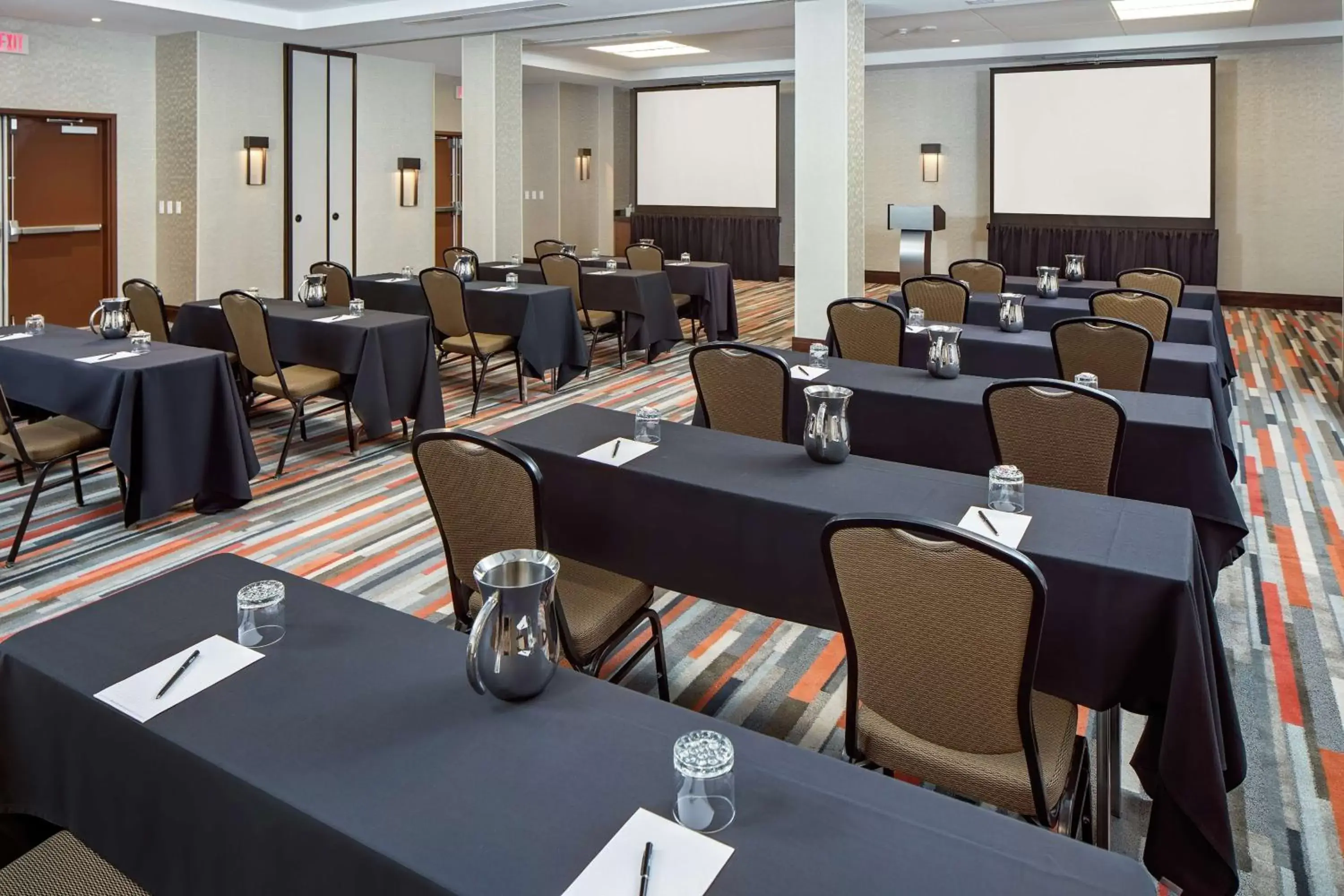 Meeting/conference room in Hilton Nashville Airport