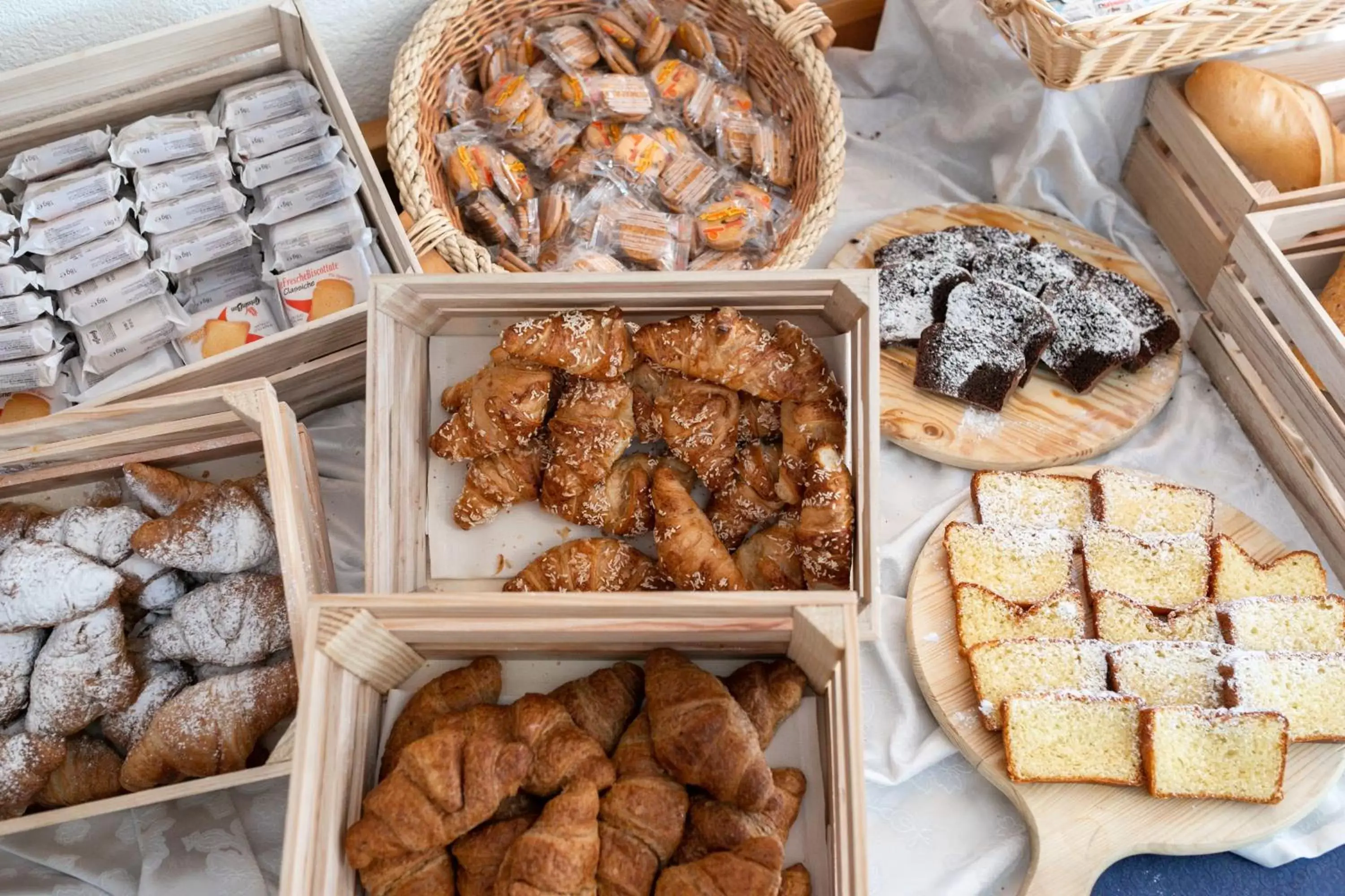 Breakfast, Food in Hotel Bellamonte