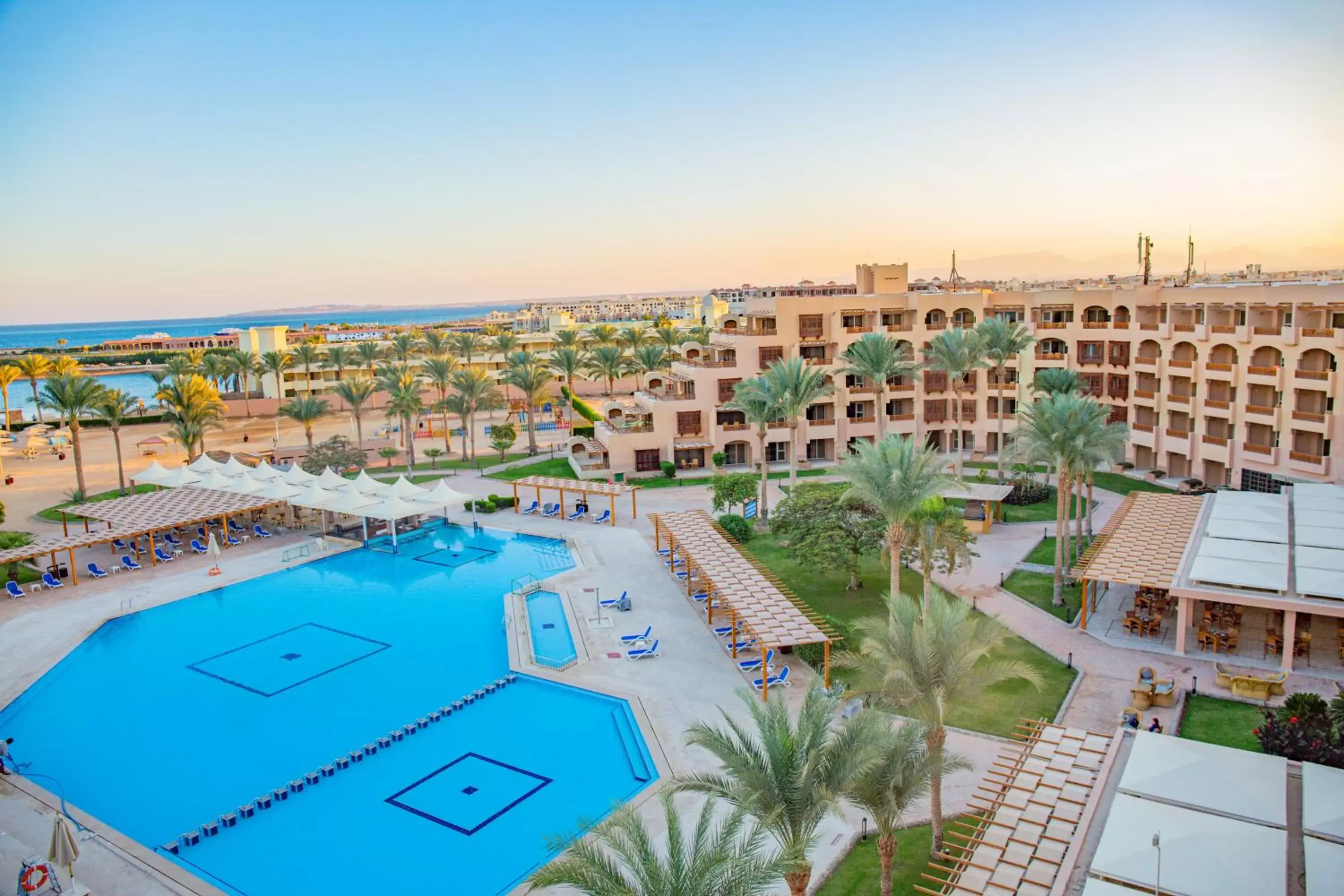 Swimming pool, Pool View in Continental Hotel Hurghada