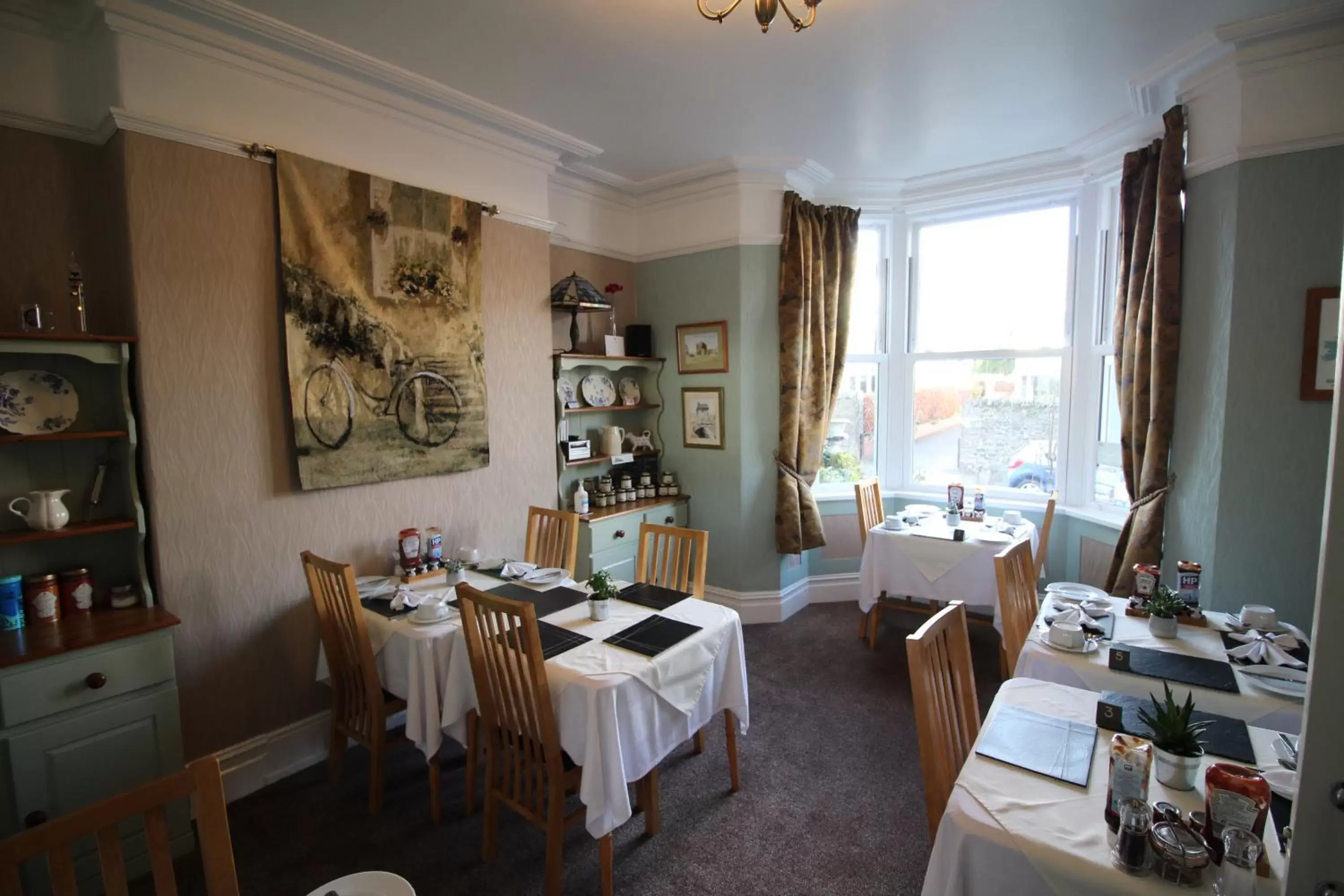 Restaurant/Places to Eat in Eden Green Guest House