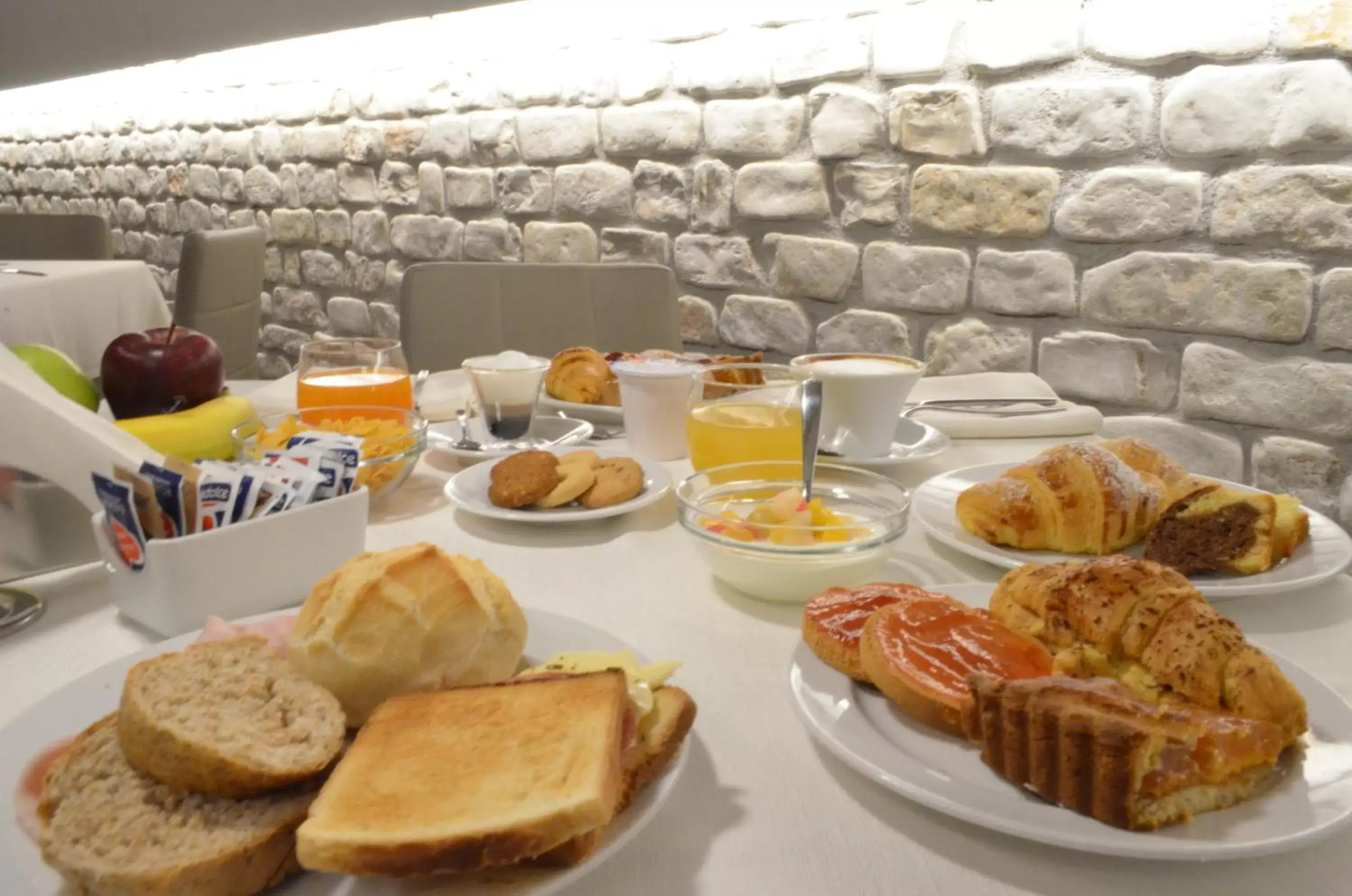Breakfast in Viva Hotel