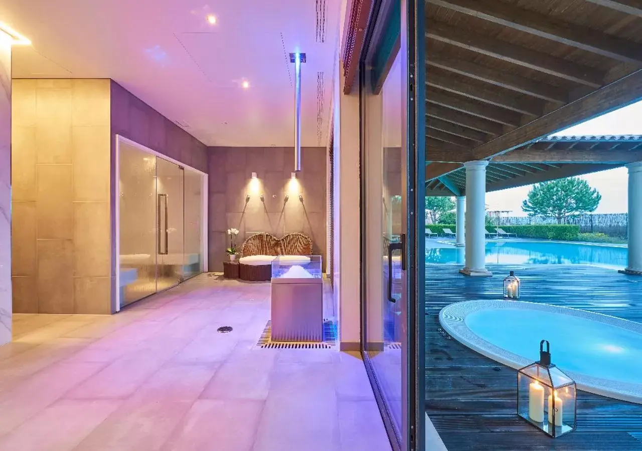 Steam room, Swimming Pool in Cascade Wellness Resort