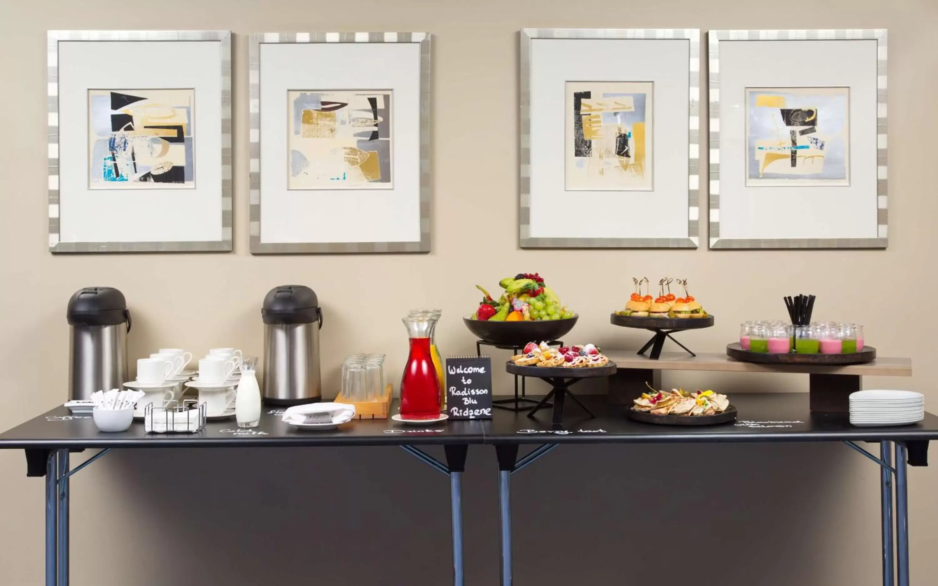 Coffee/tea facilities in Radisson Blu Ridzene Hotel, Riga