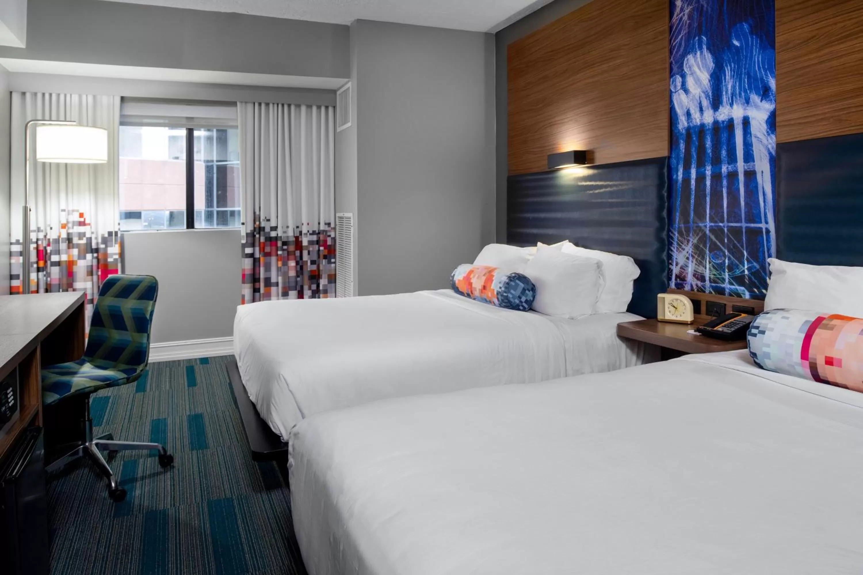 Photo of the whole room, Bed in Aloft Nashville West End