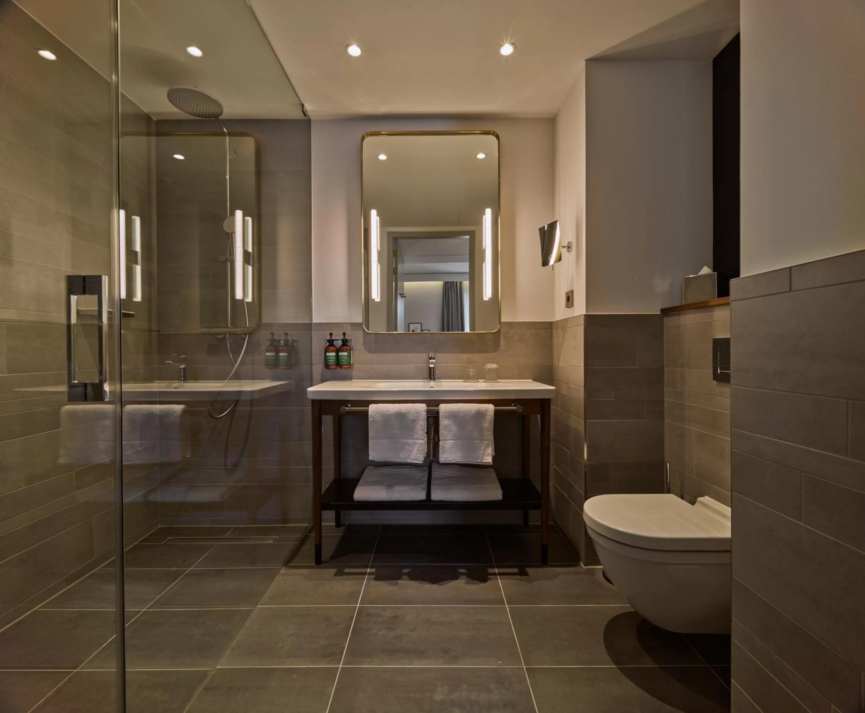 Bathroom in voco The Hague by IHG