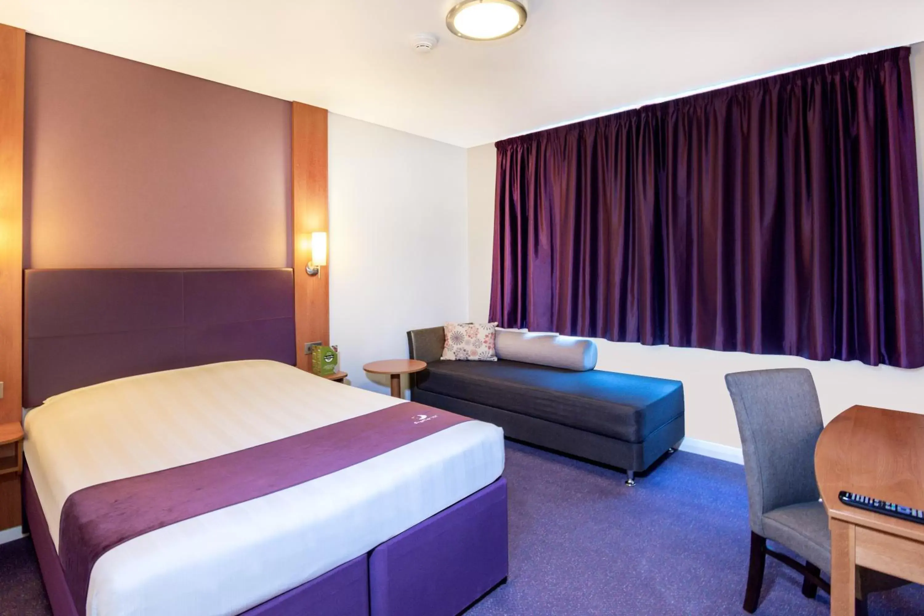 Bed in Premier Inn Abu Dhabi International Airport