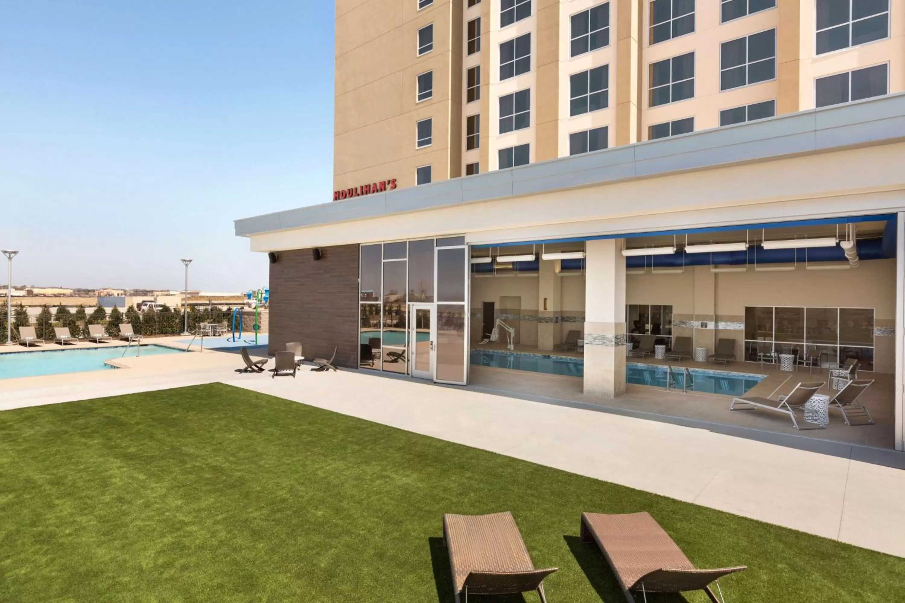 Pool view in Embassy Suites By Hilton Denton Convention Center