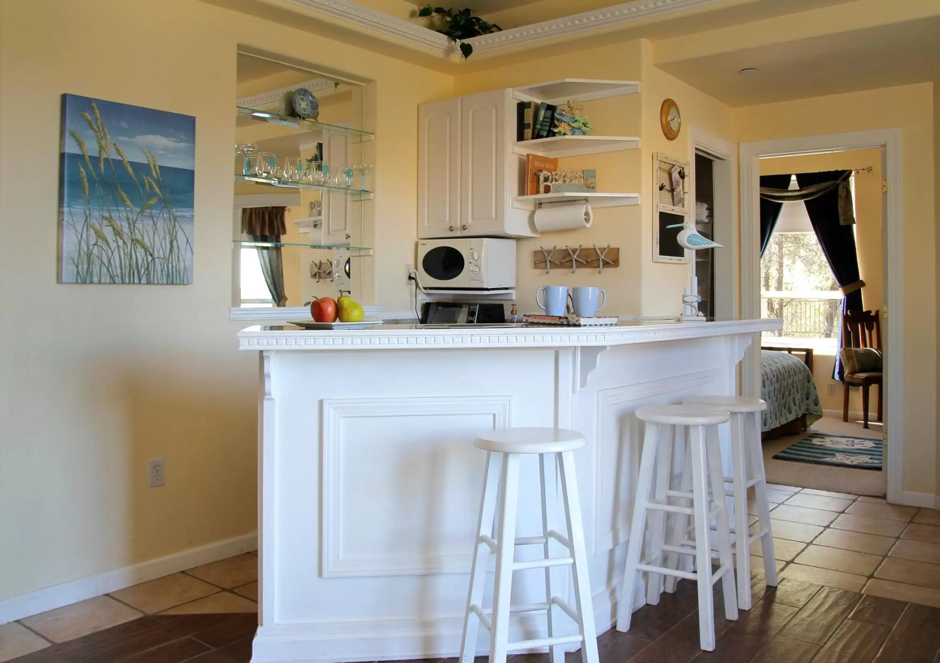 Deluxe King Suite in Bella Vista Bed and Breakfast Deluxe King Suite in Bella Vista Bed and Breakfast