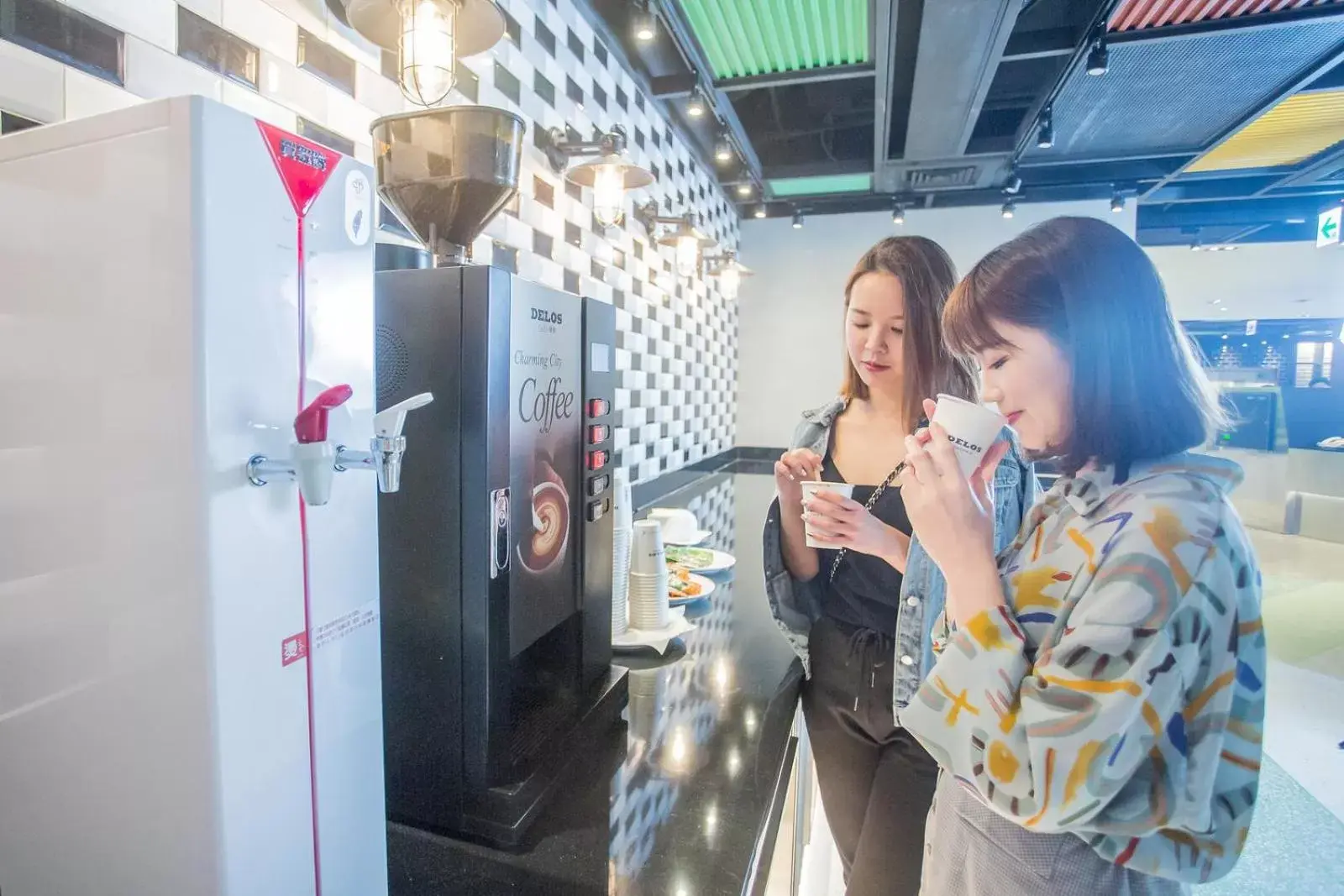 Drinks in Green World Triple Beds Drinks in Green World Triple Beds