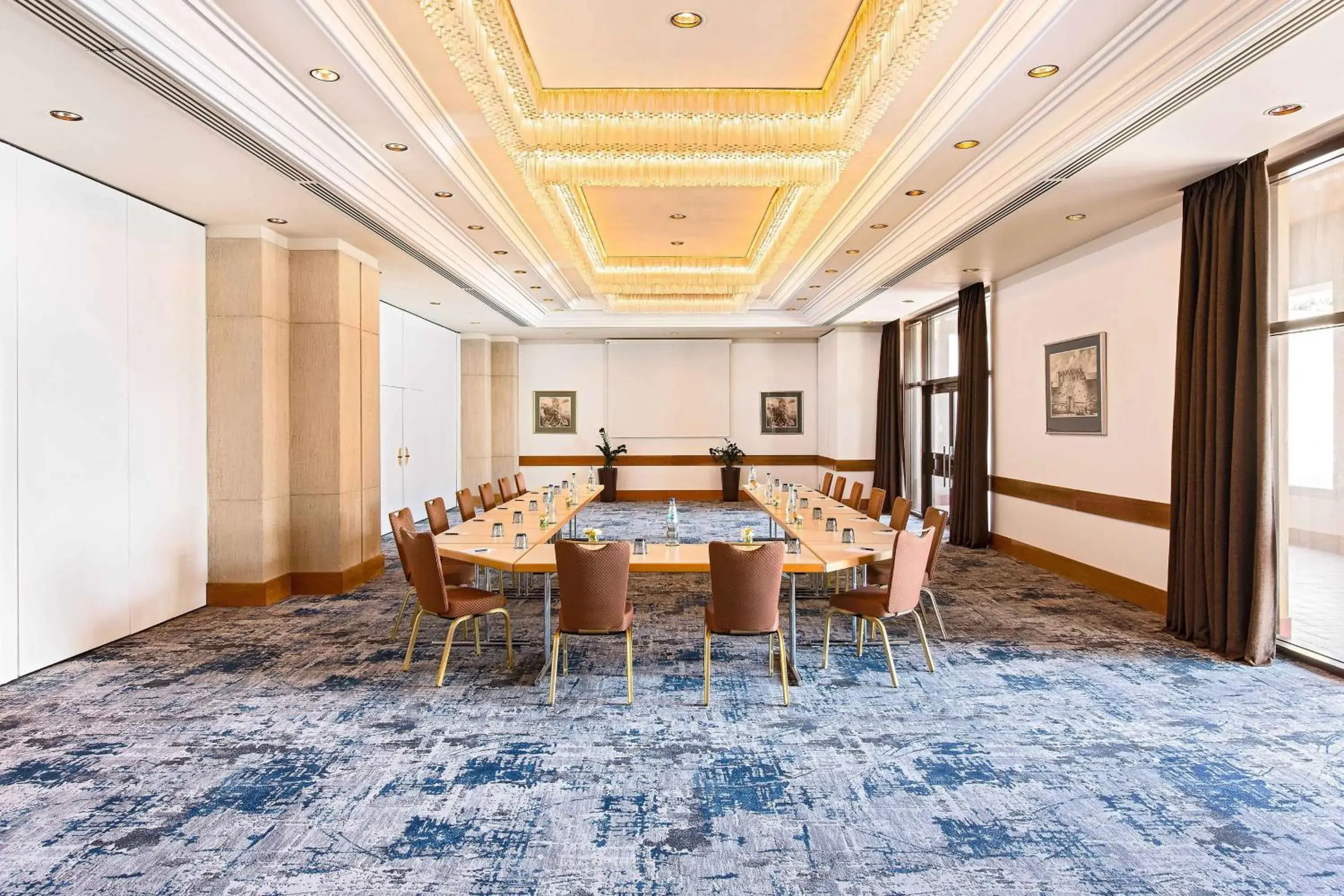 Meeting/conference room in Sheraton Rhodes Resort