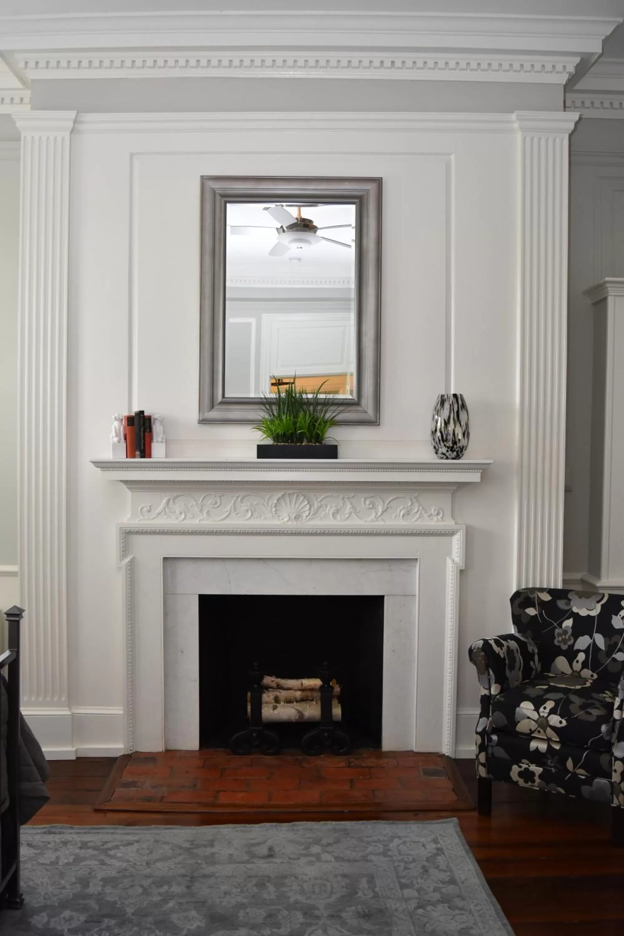 Seating area in Inn at Evergreen