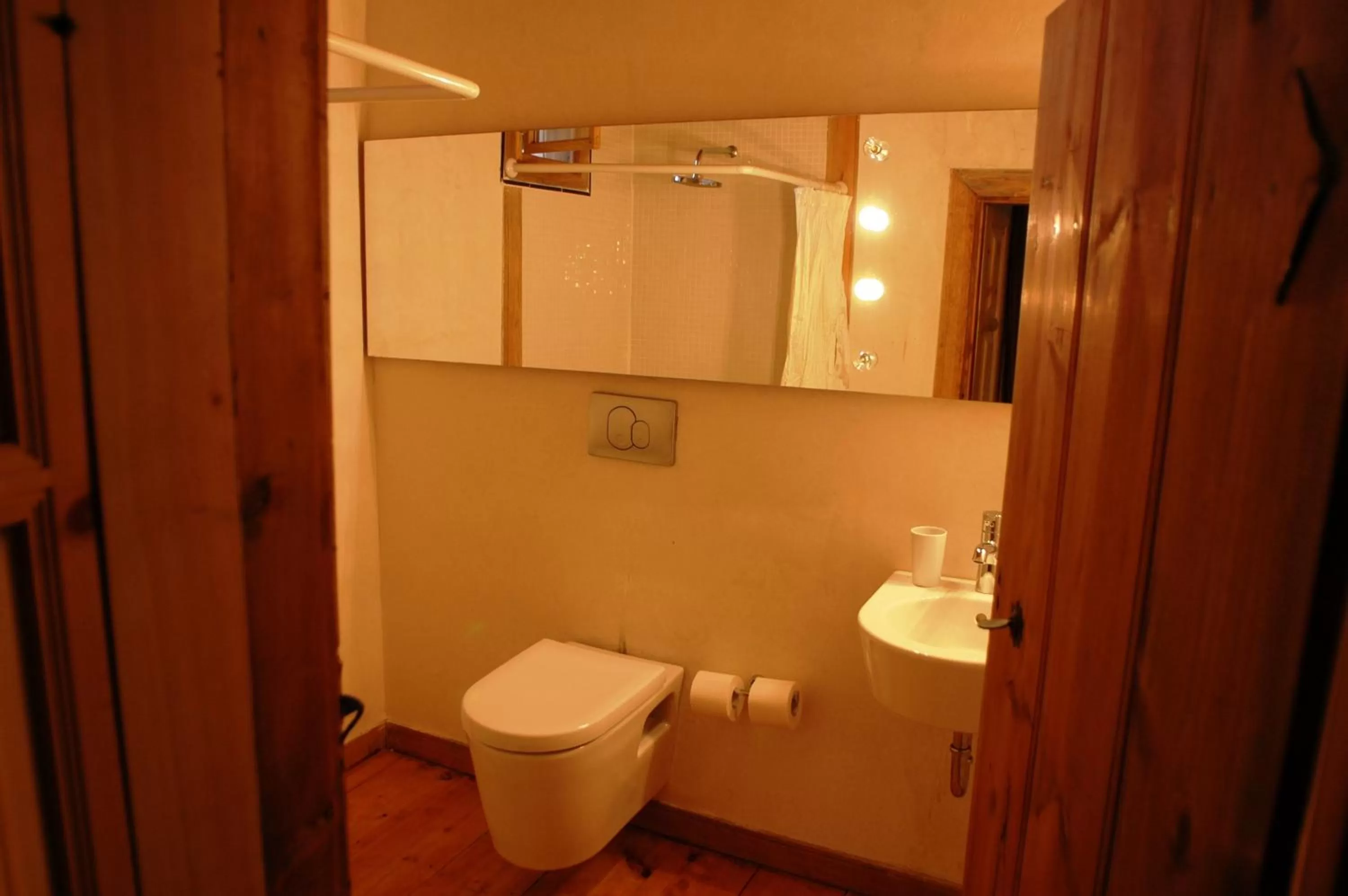 Bathroom in Gulevi Safranbolu Heritage Hotel