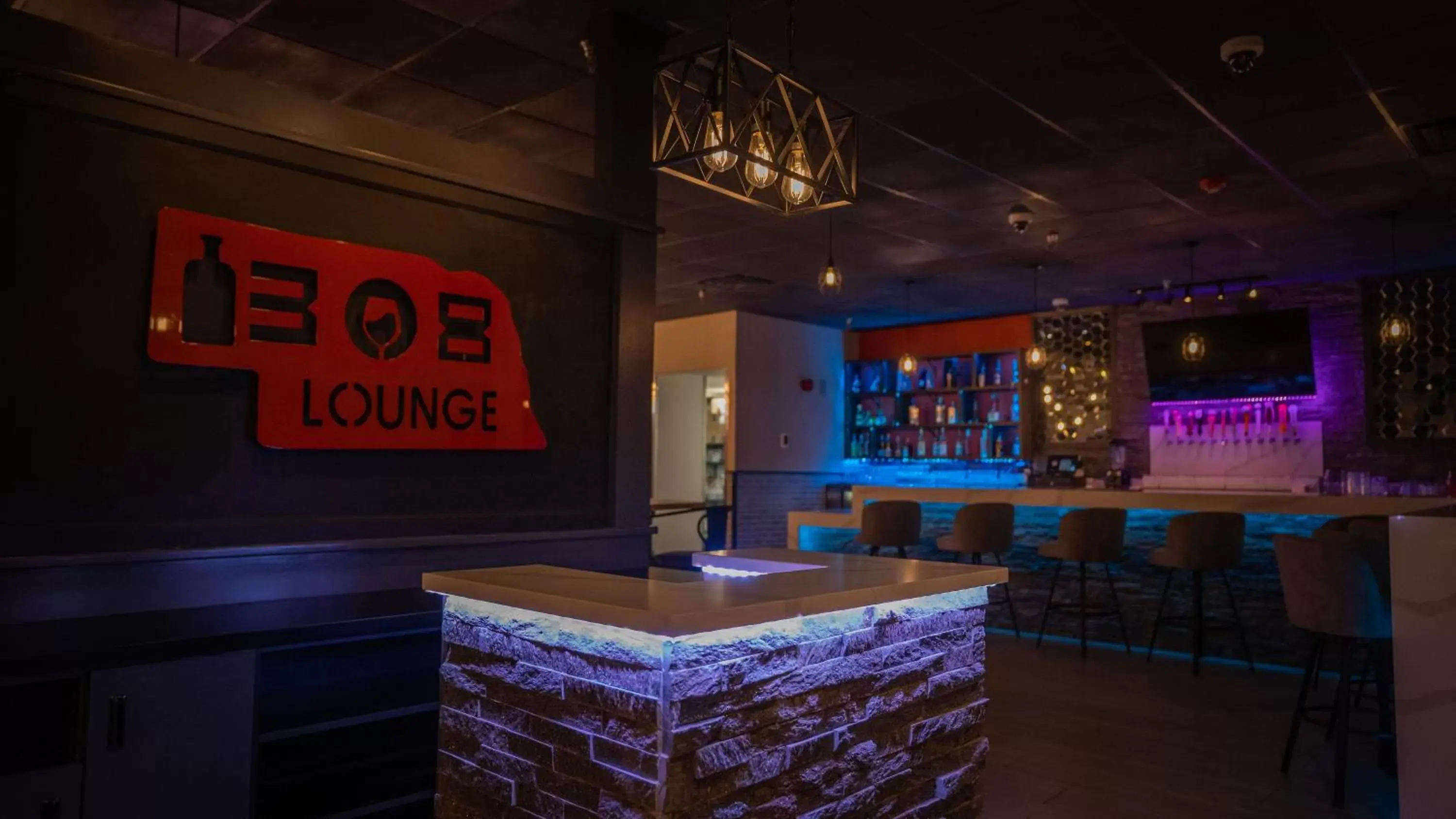 Restaurant/places to eat, Lounge/Bar in Quality Inn & Suites