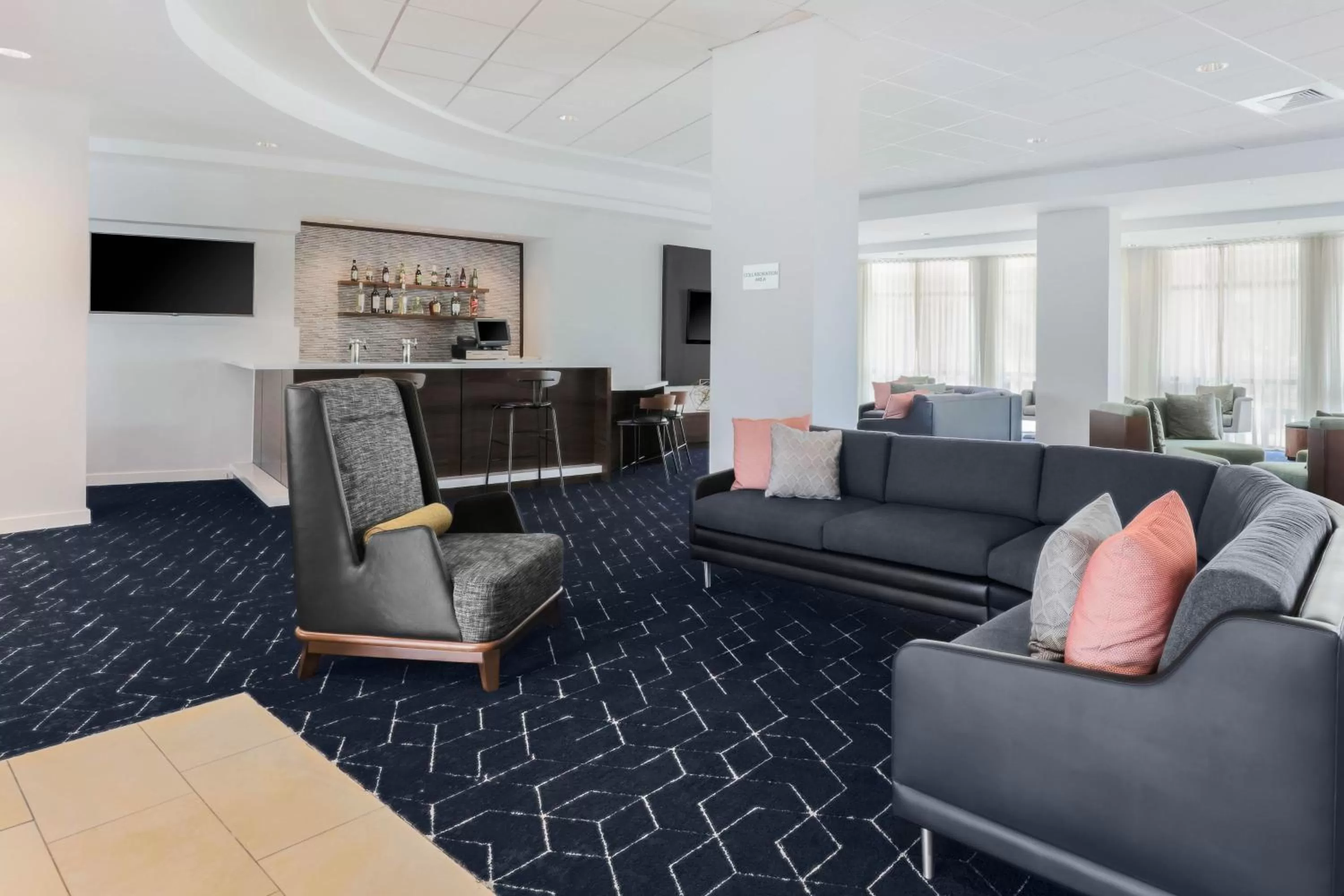 Restaurant/places to eat in Courtyard Austin Airport