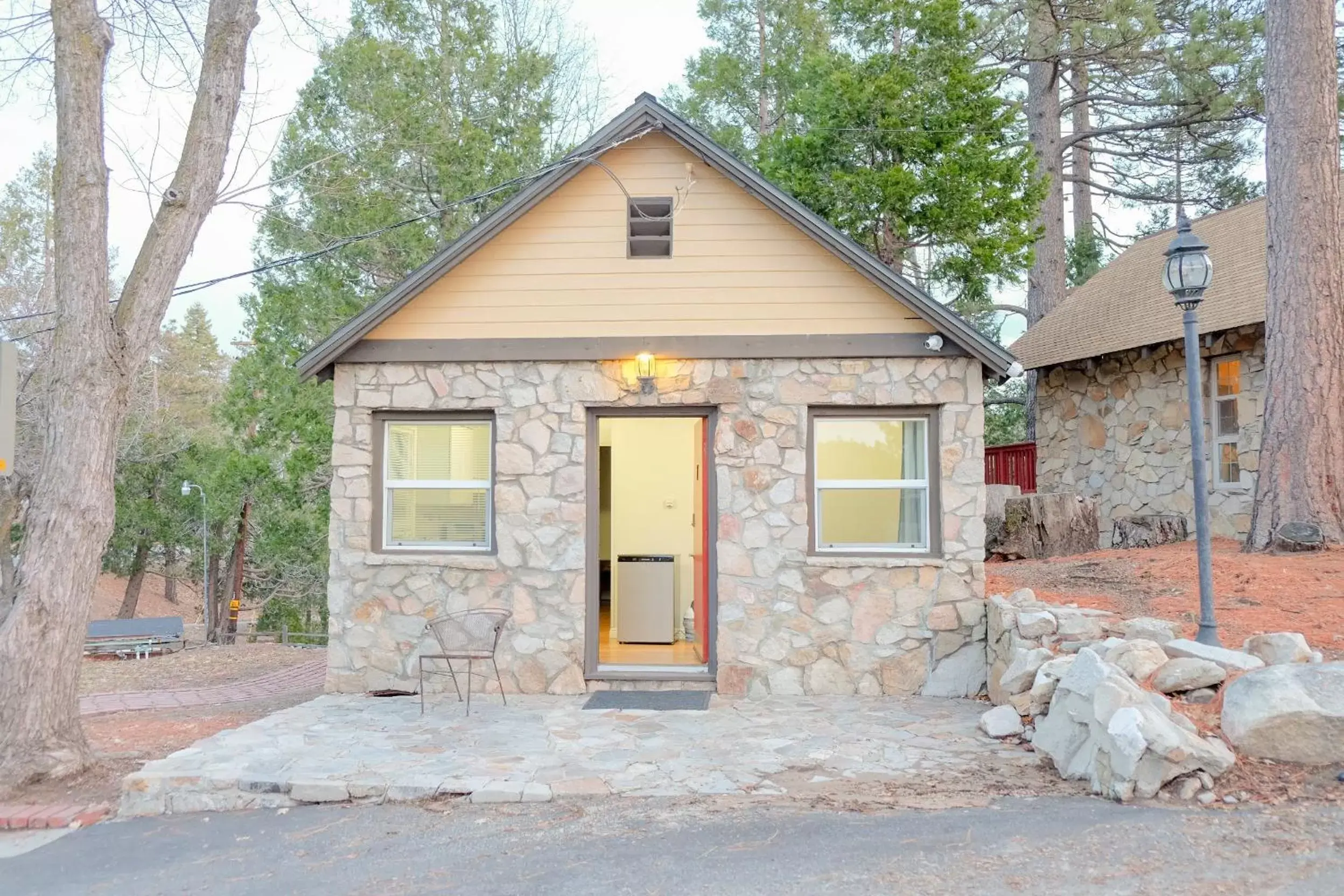 Property Building in Sherwood Arms Motel