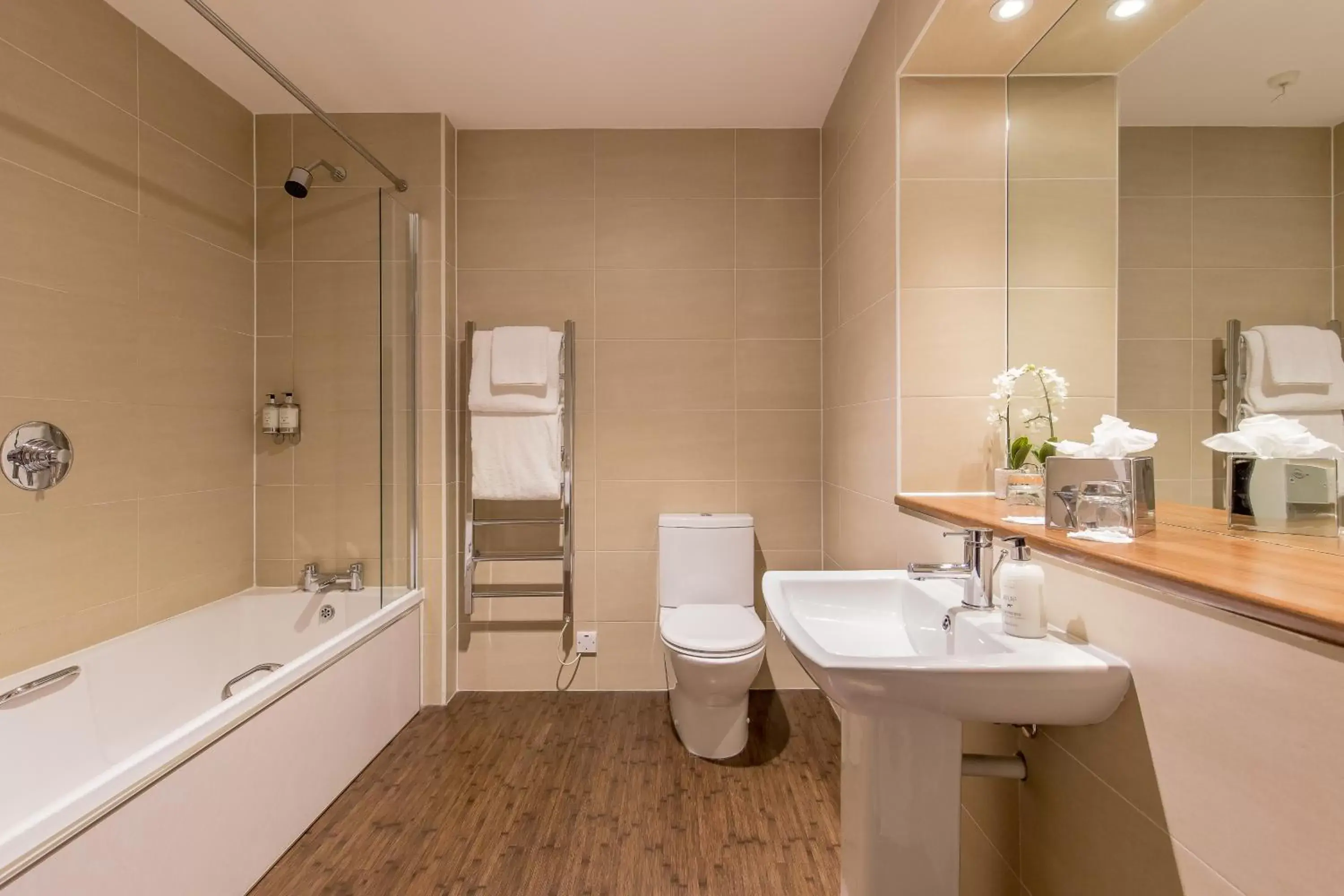 Bathroom in Stewart by Heeton Concept - Aparthotel Edinburgh