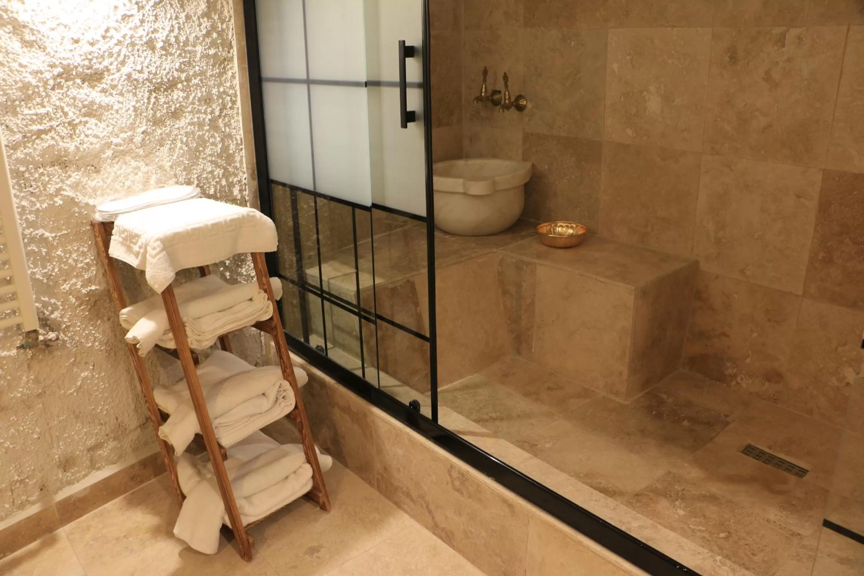 Bathroom in Sunset Cave