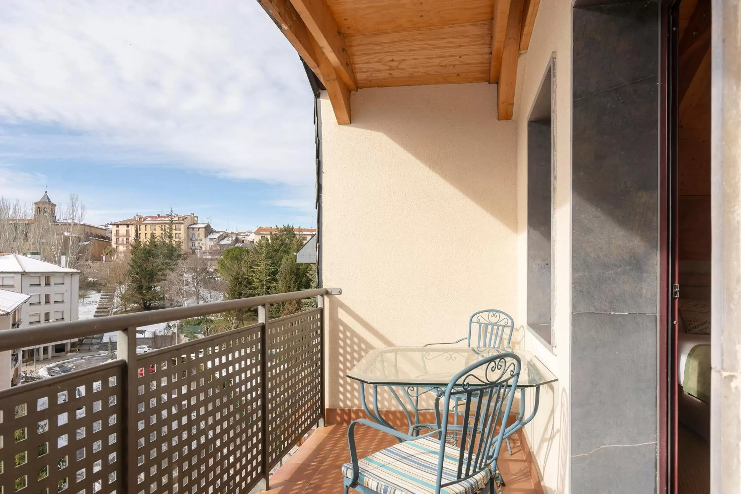 City view, Balcony/Terrace in Hotel & Spa Real Jaca