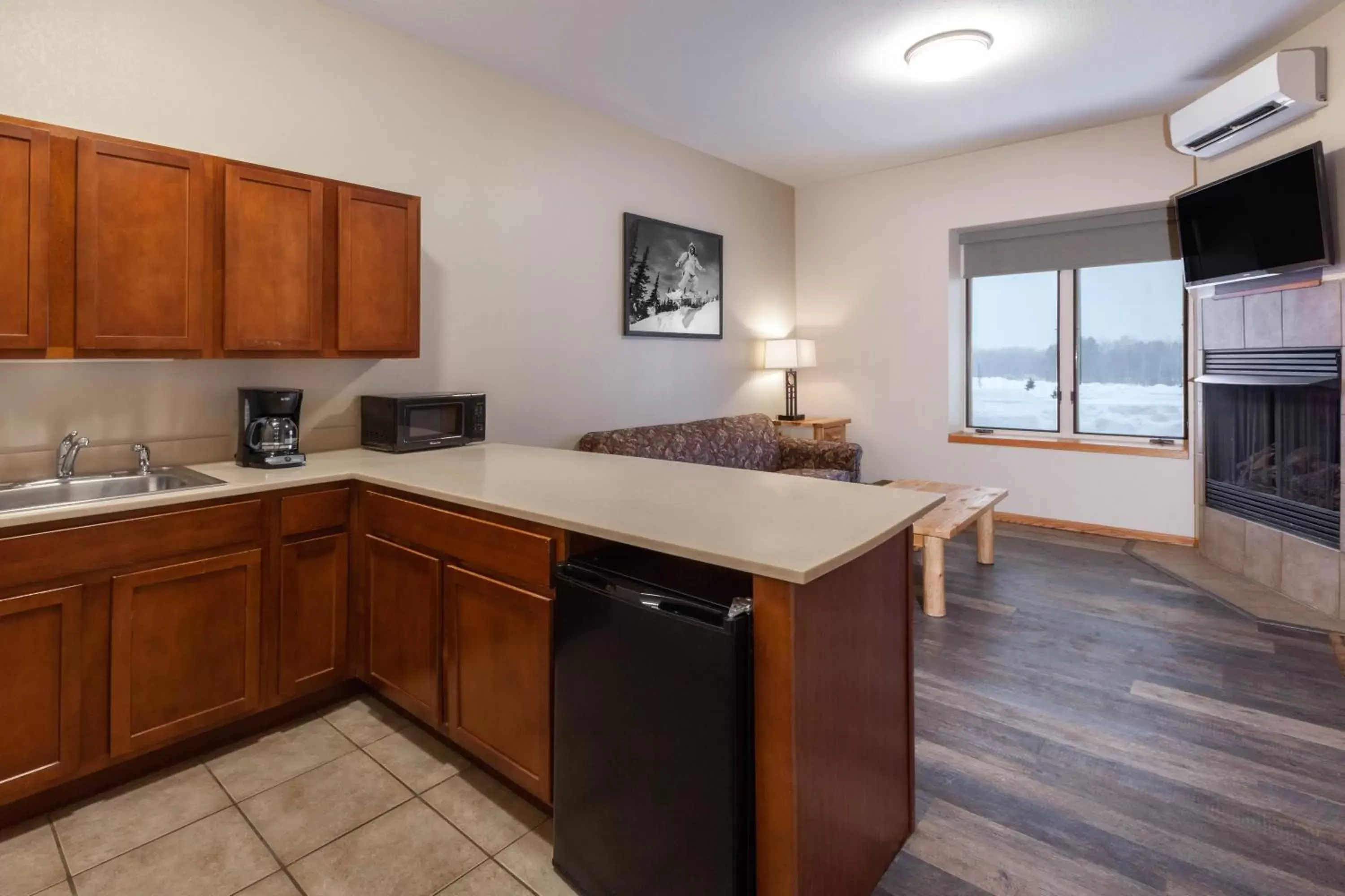 Kitchen or kitchenette, Kitchen/Kitchenette in Pine Mountain Resort