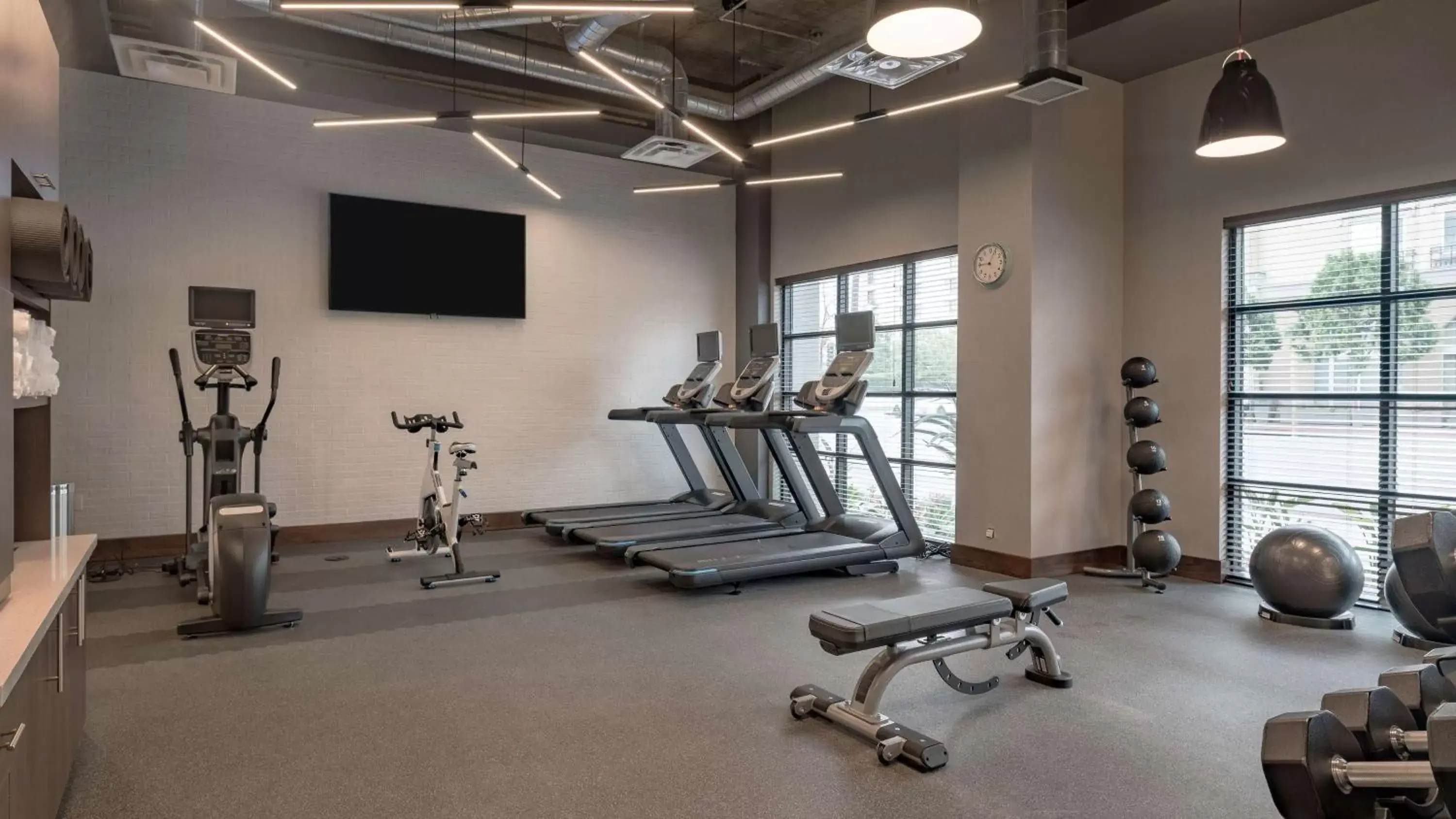 Fitness centre/facilities, Fitness Center/Facilities in Hampton Inn Riverside Downtown