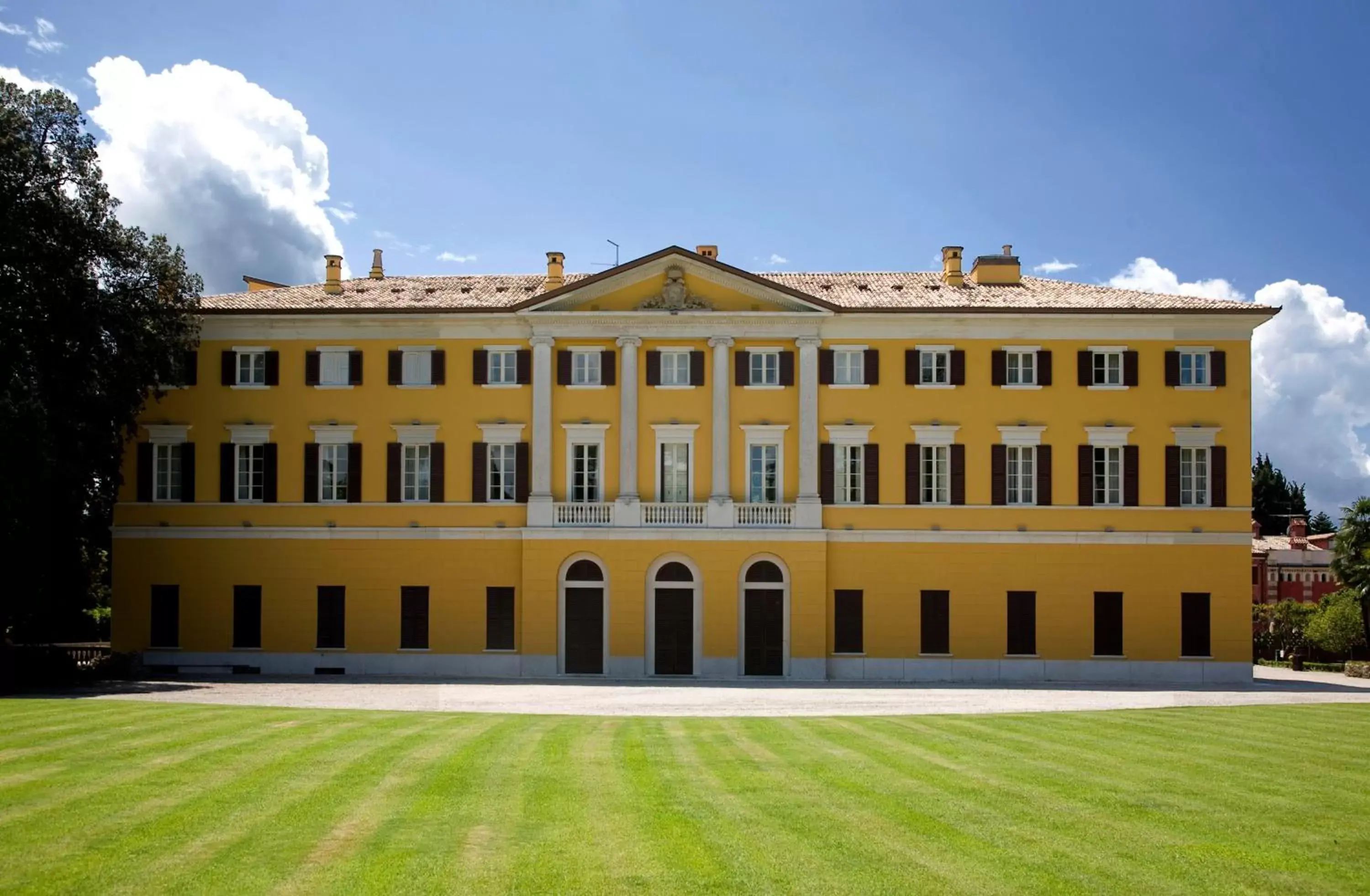 Property Building in Parco Termale di Villa Dei Cedri