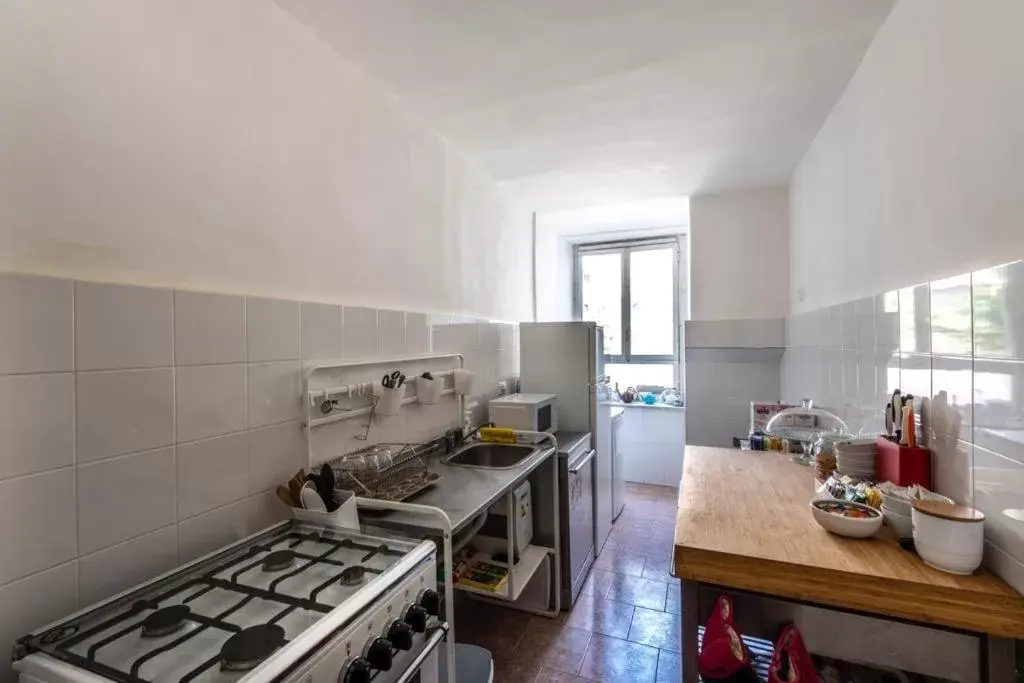 Kitchen/Kitchenette in Aragonese Luxury Rooms