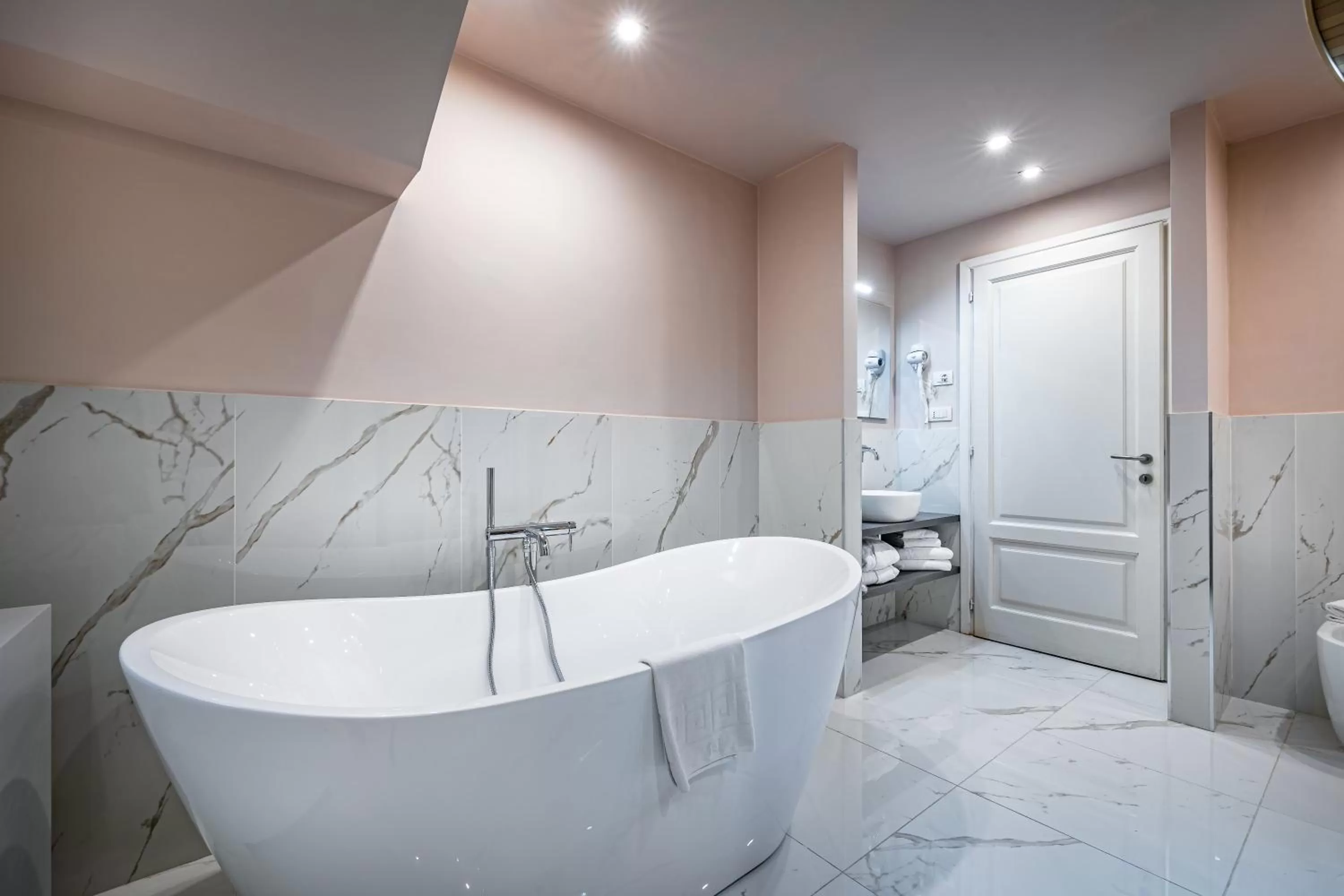 Bathroom in Hotel La Scaletta al Ponte Vecchio