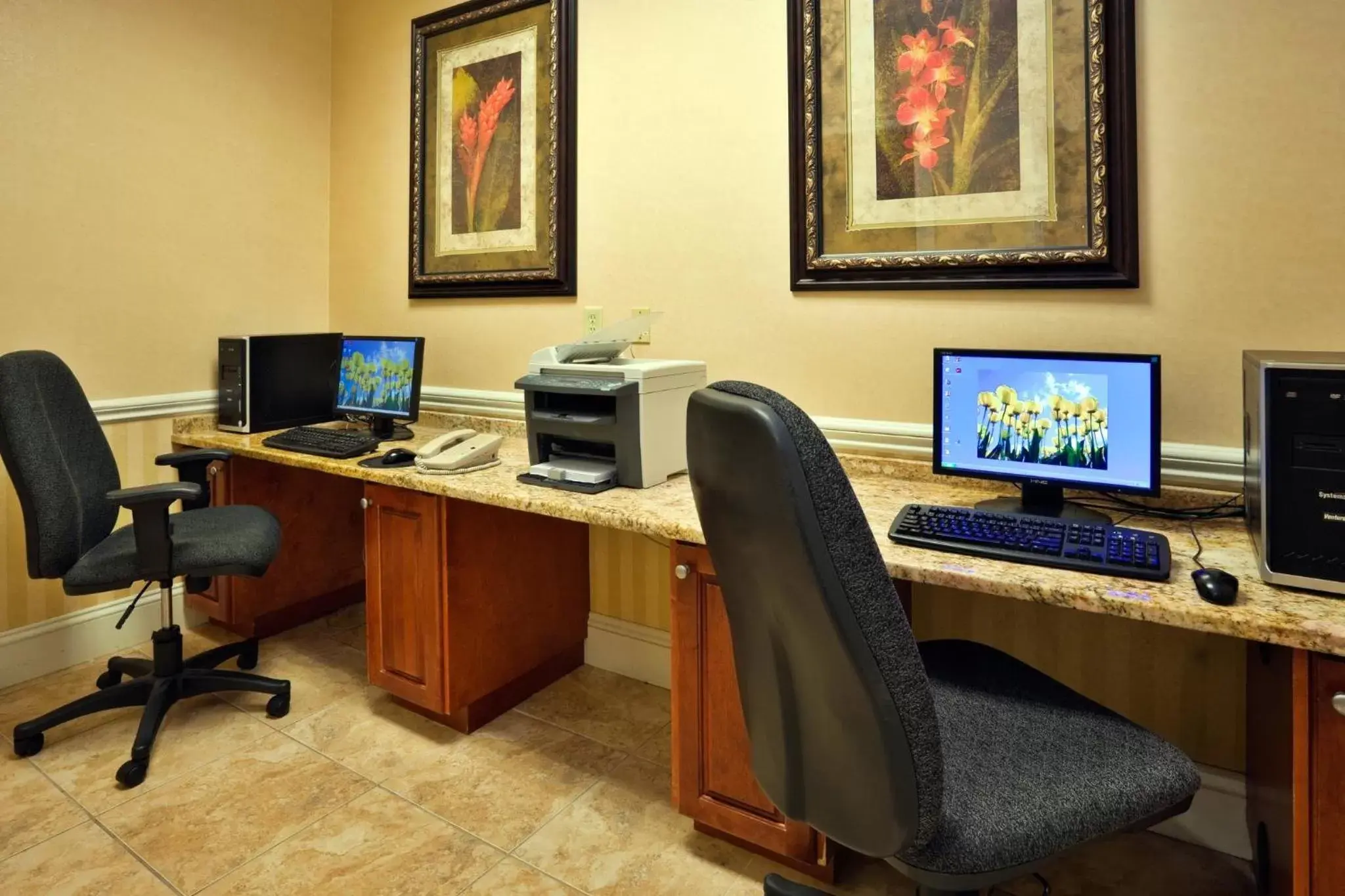 Lobby or reception, Business Area/Conference Room in Holiday Inn Valdosta Conference Center, an IHG Hotel