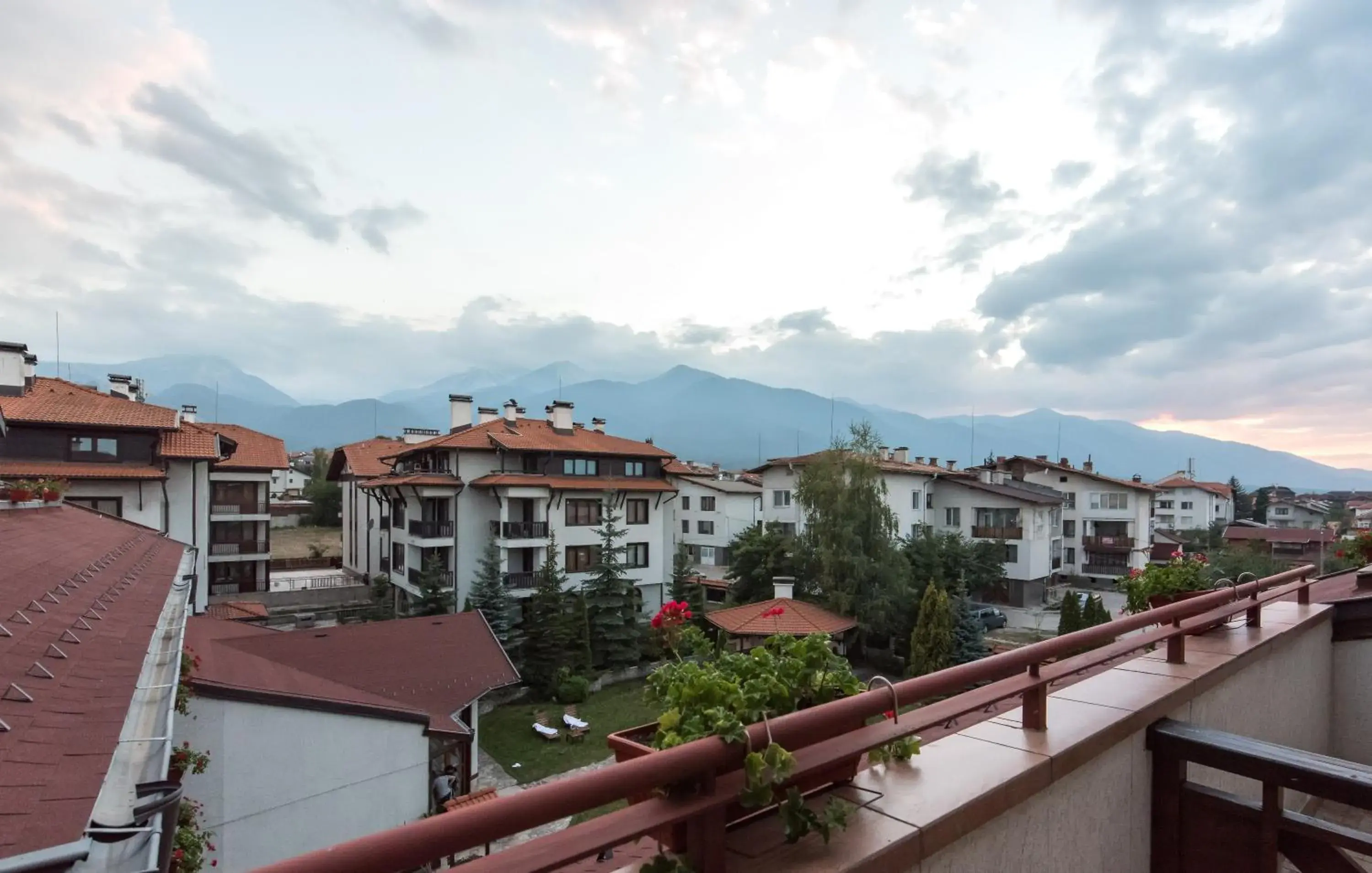 Mountain view in Evelina Palace Hotel
