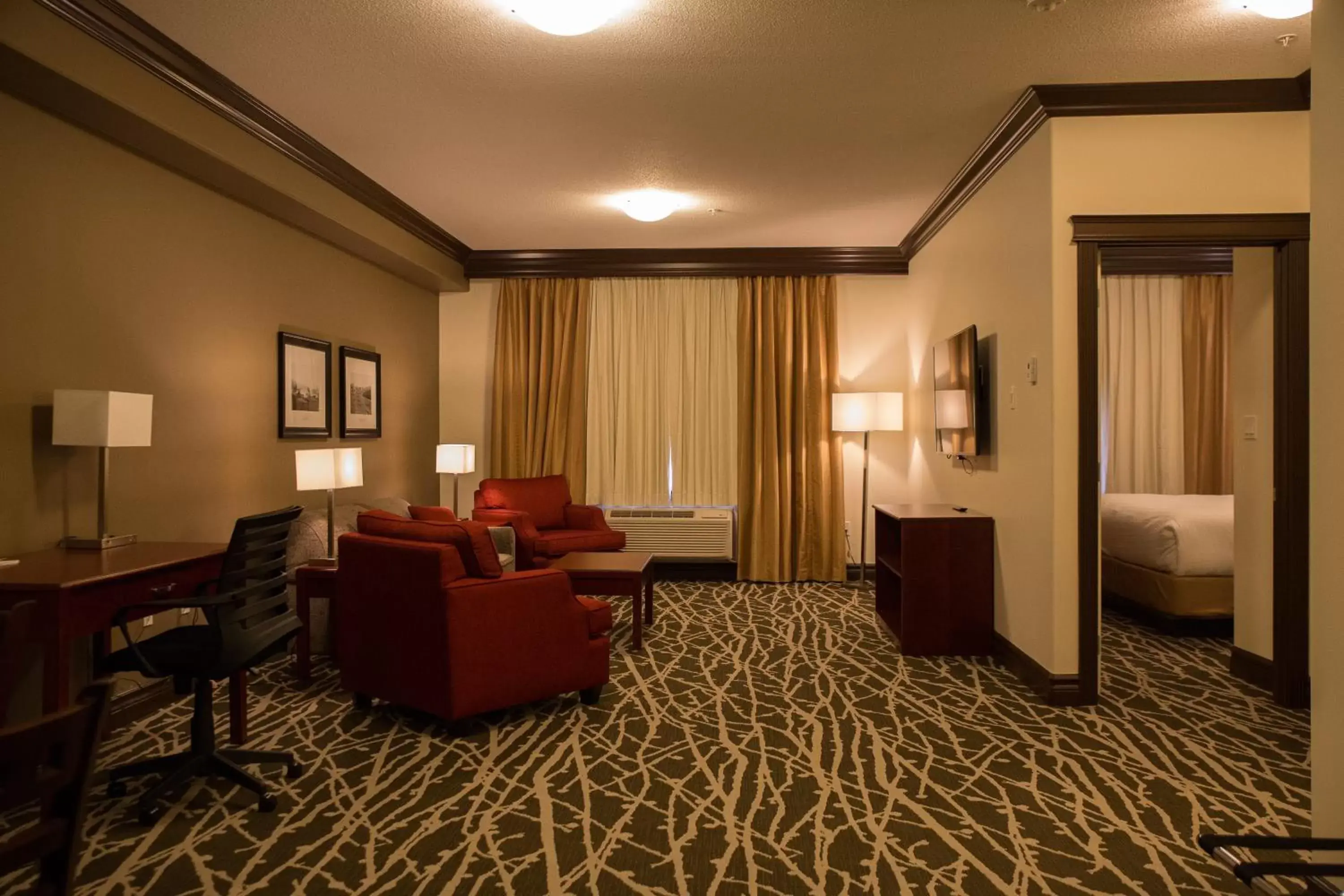 Living room, Seating Area in Chateau Nova Peace River