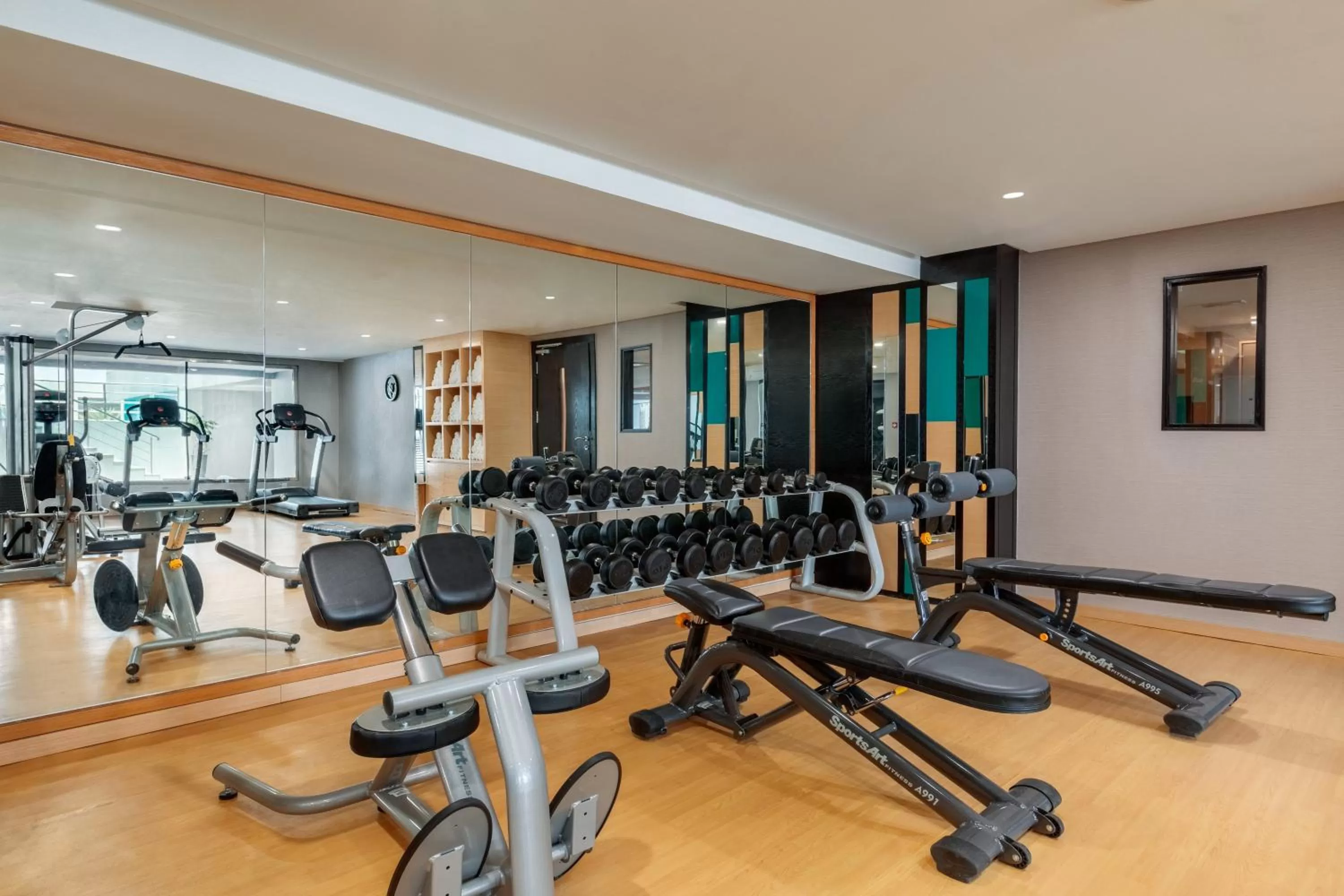 Fitness centre/facilities in Ramada Hotel and Suites Amwaj Islands