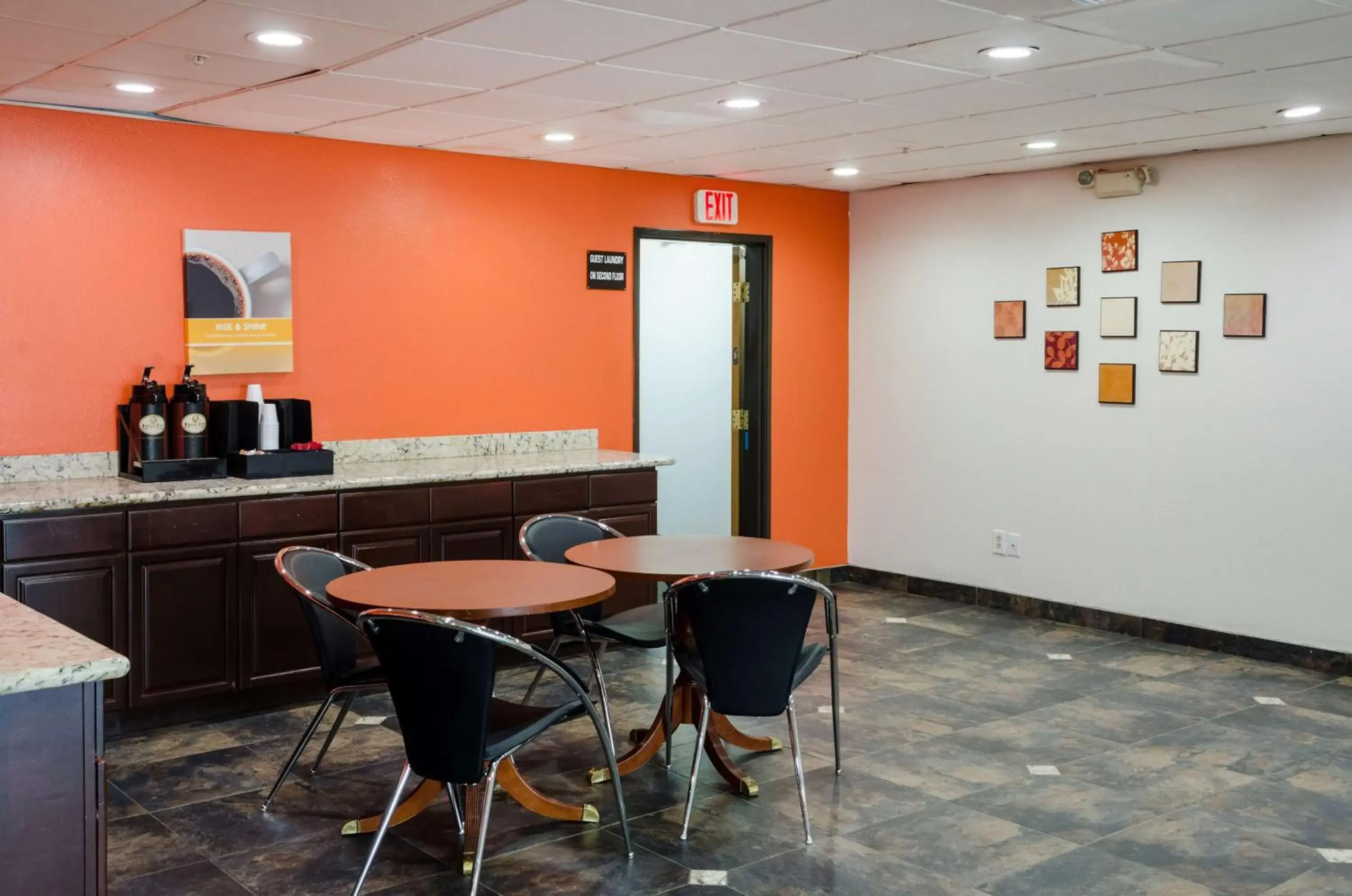 Restaurant/places to eat in Motel 6-Mobile, AL Restaurant/places to eat in Motel 6-Mobile, AL